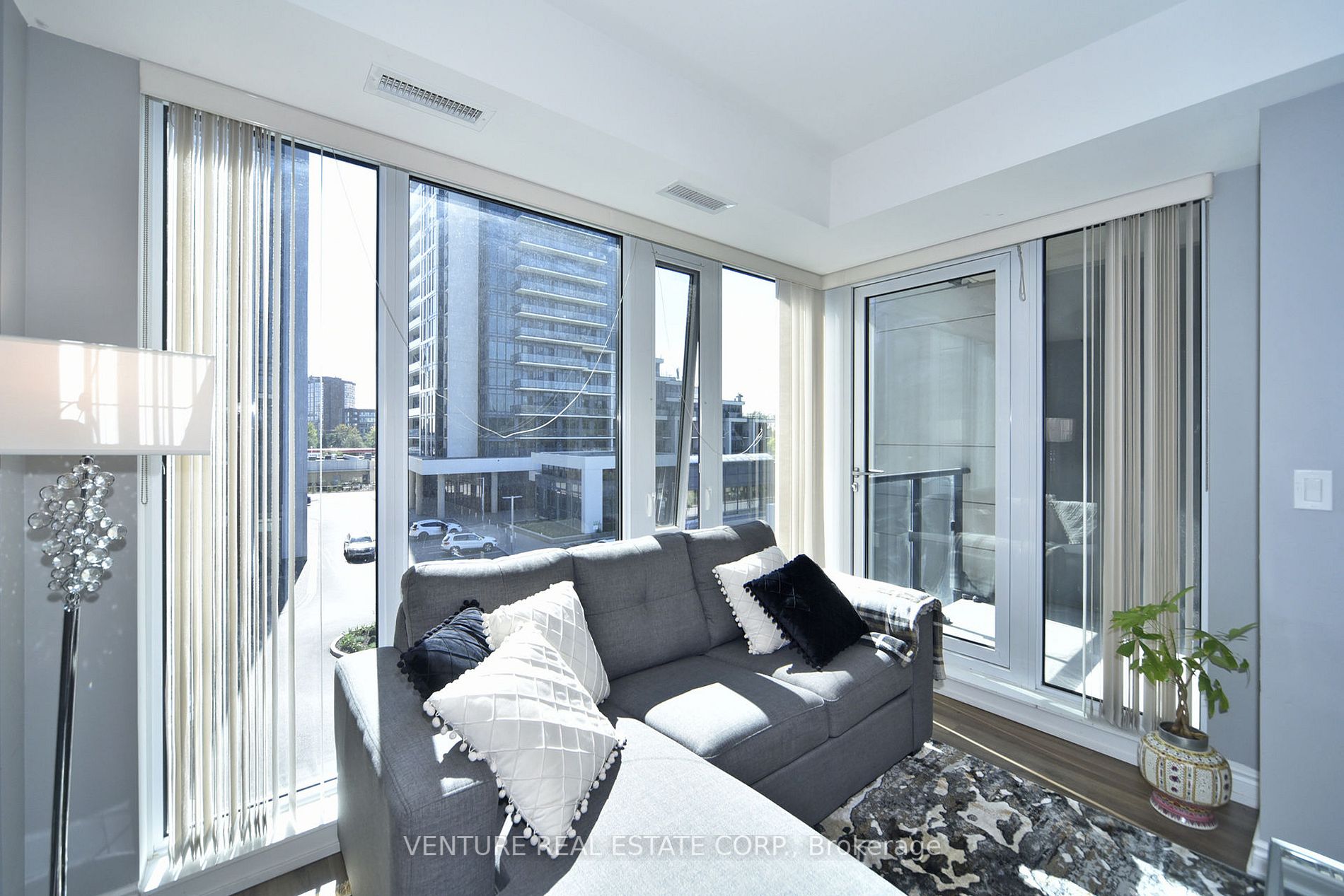9608 Yonge St, #308