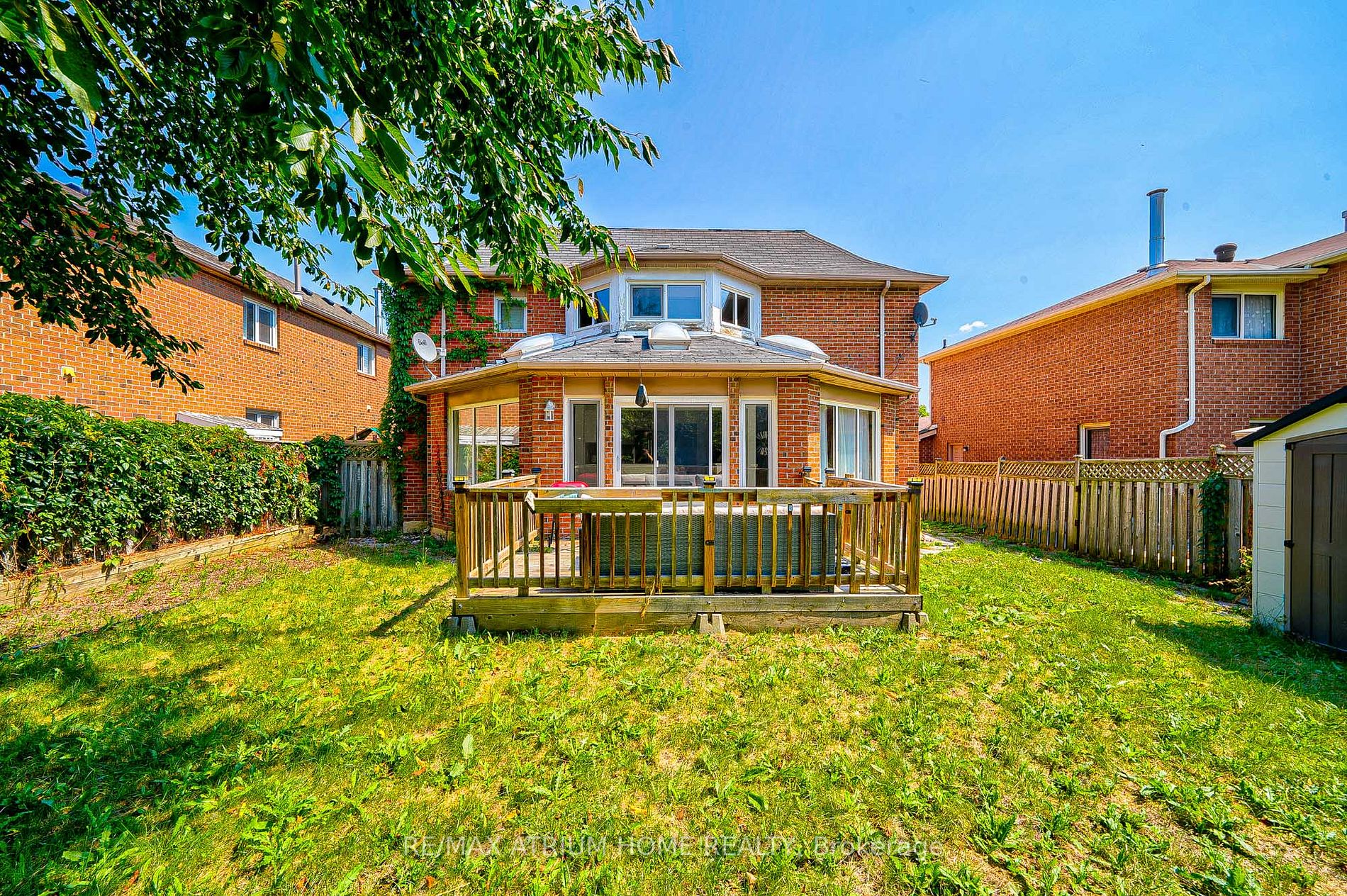 4 Greystone Rd