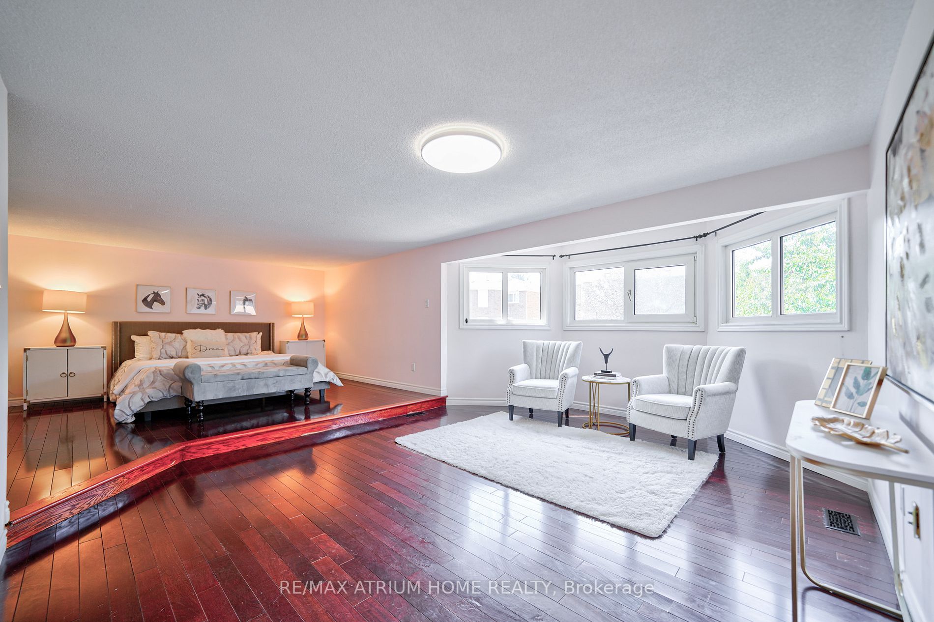 4 Greystone Rd