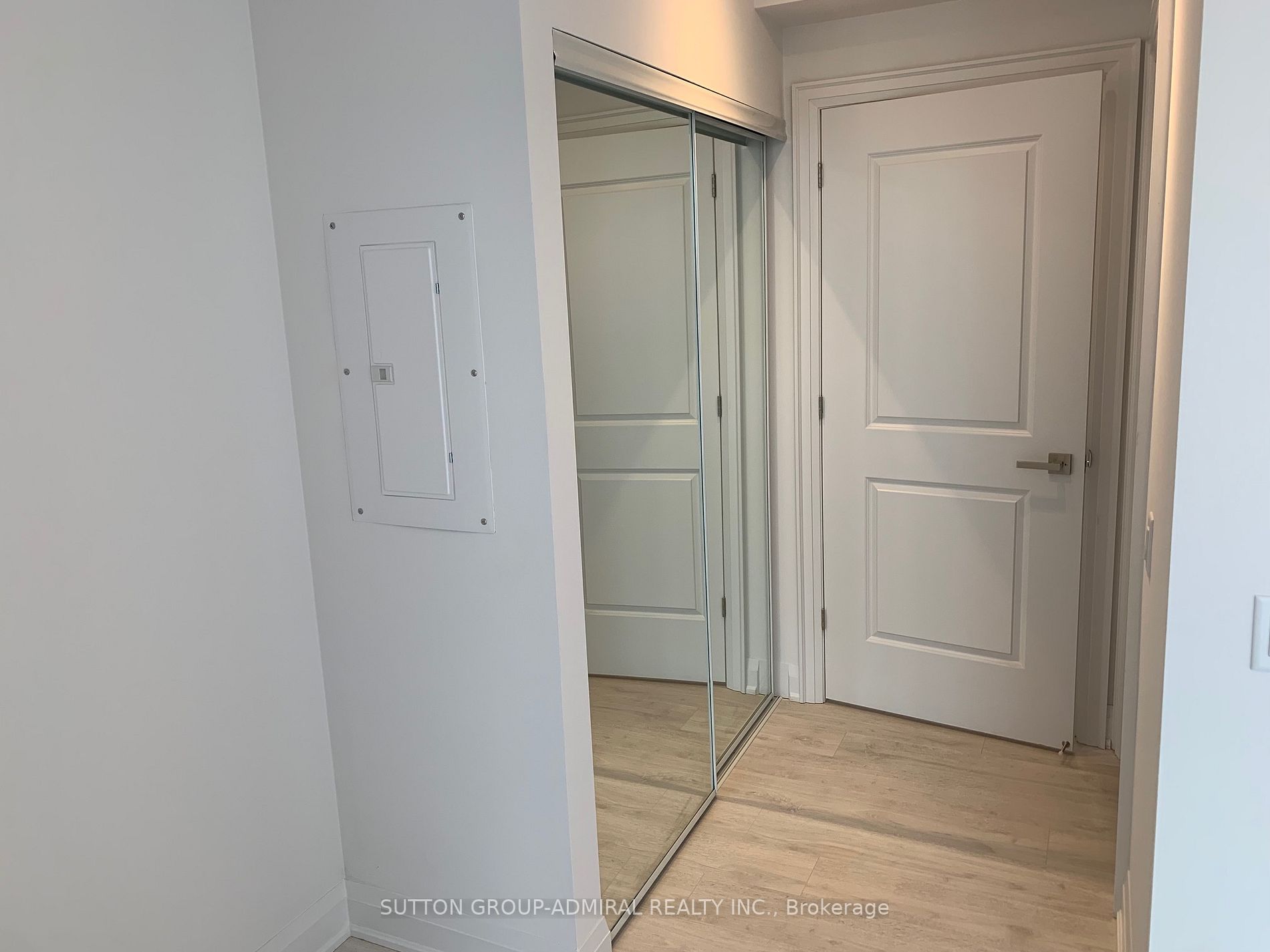 10 Gatineau Dr, #505W
