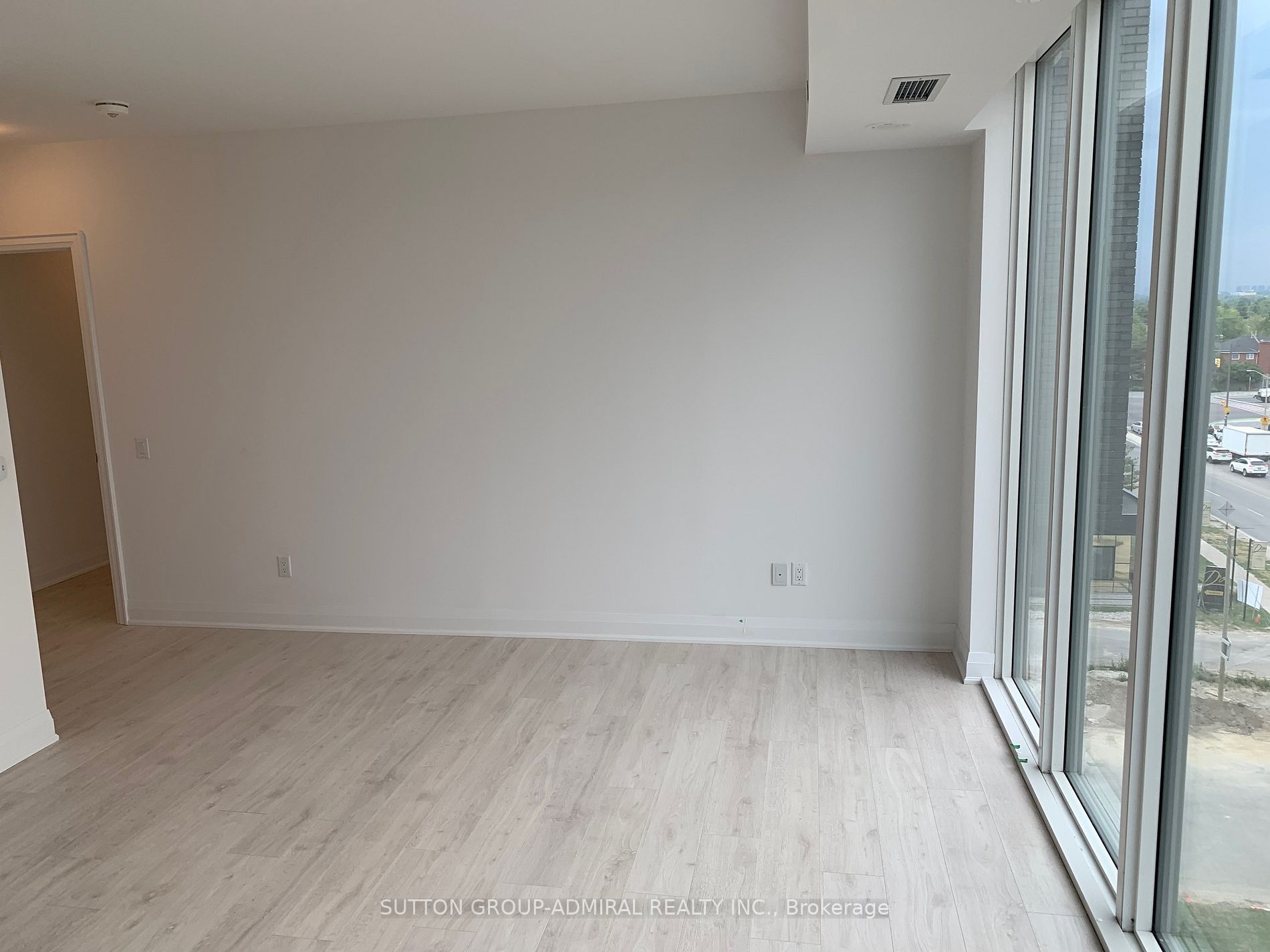 10 Gatineau Dr, #505W