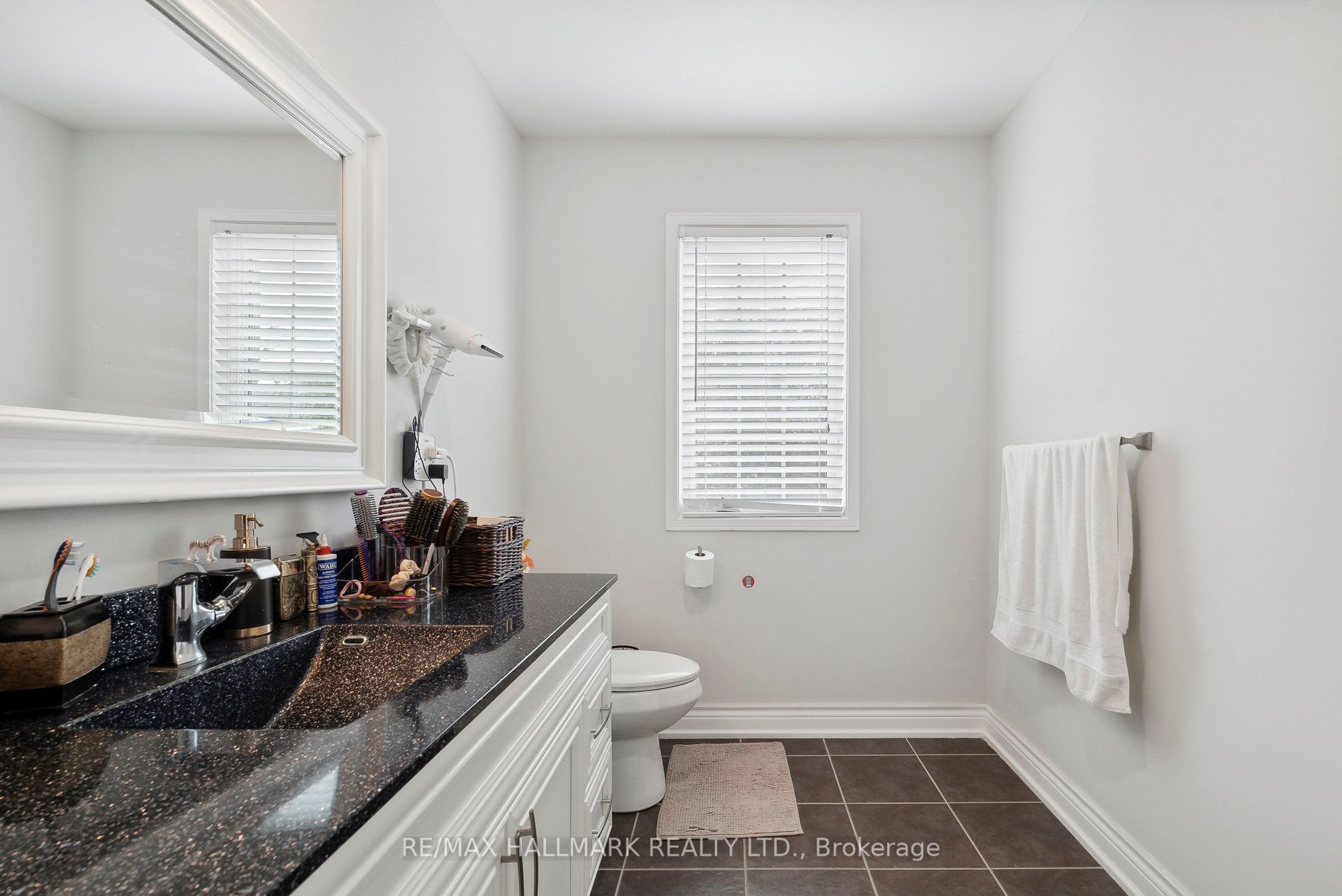 172 Hartford Cres