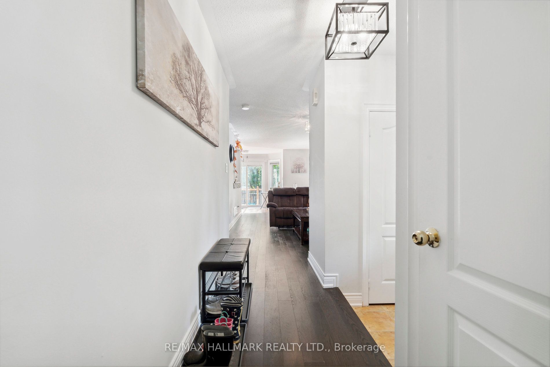 172 Hartford Cres
