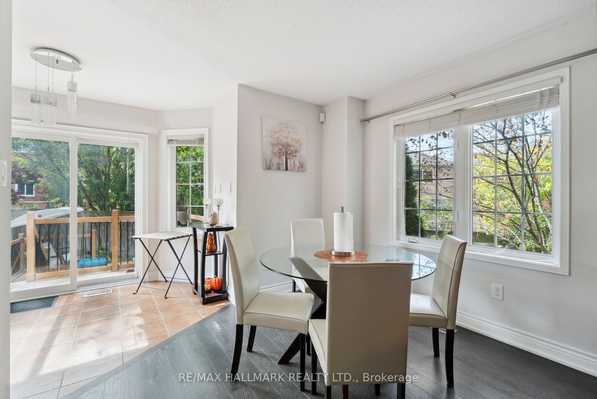 172 Hartford Cres