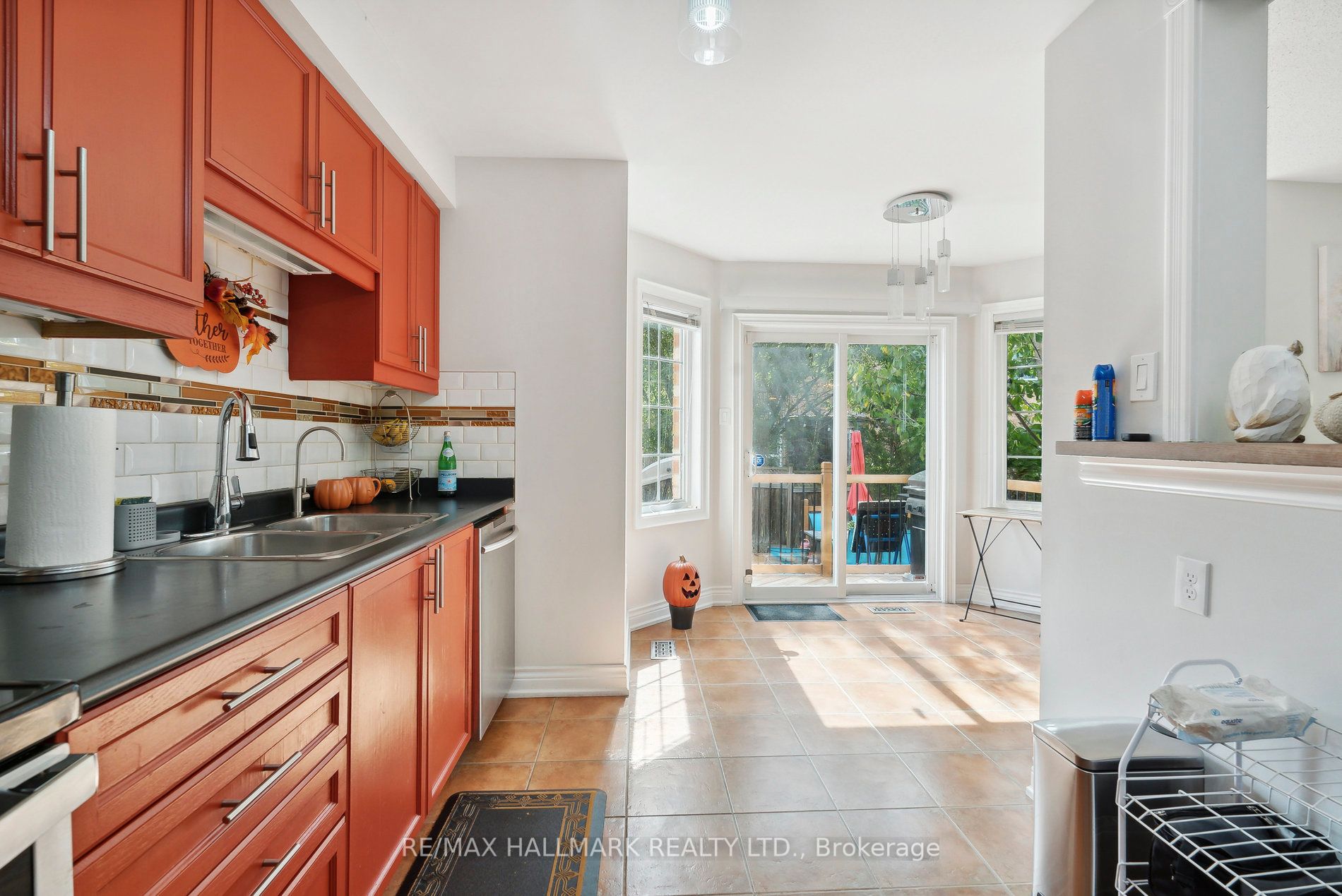 172 Hartford Cres