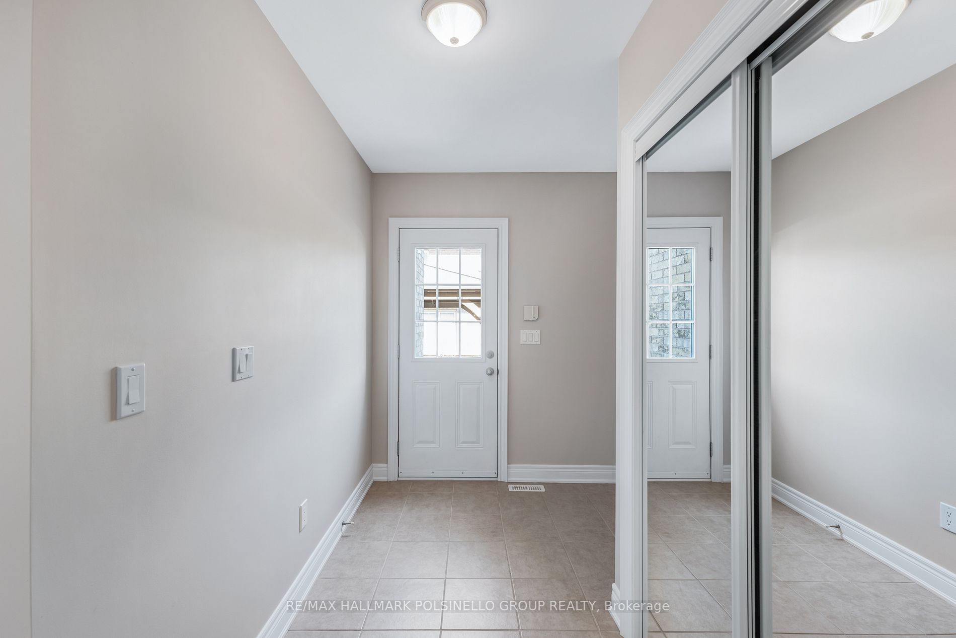 61 Weslock Cres