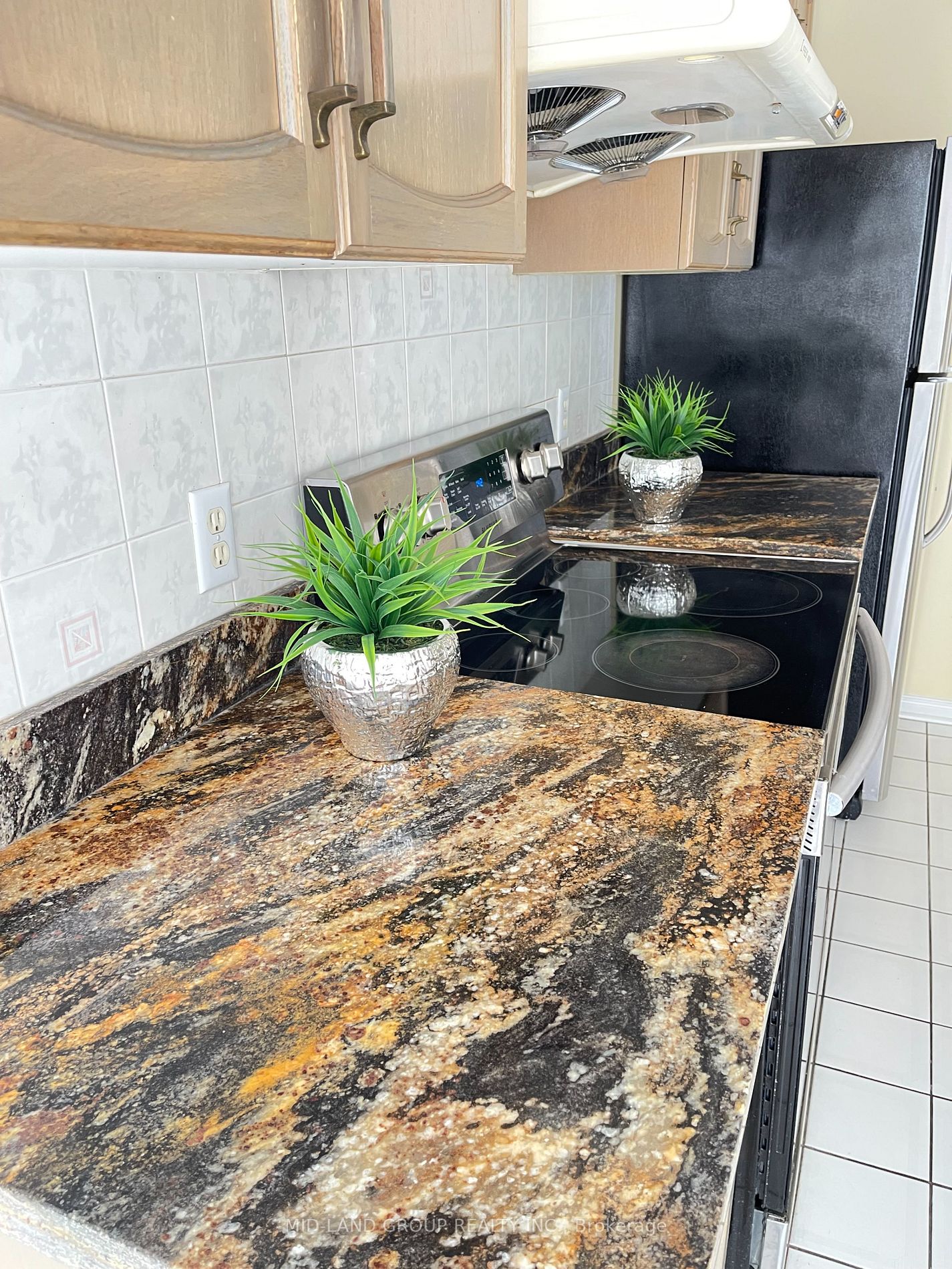 18 Clark Ave W, #31