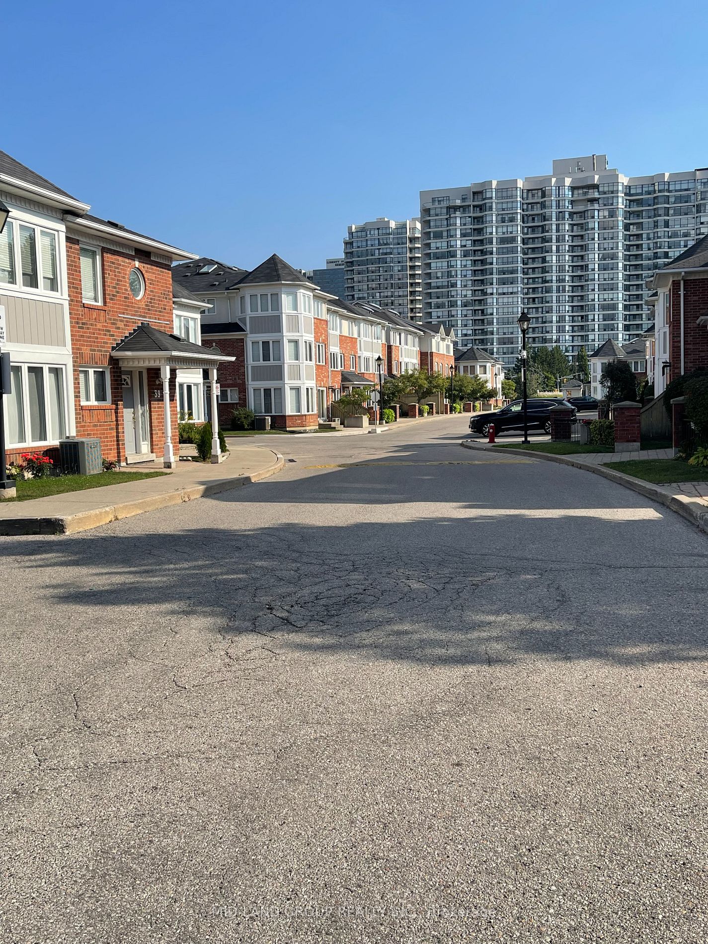 18 Clark Ave W, #31