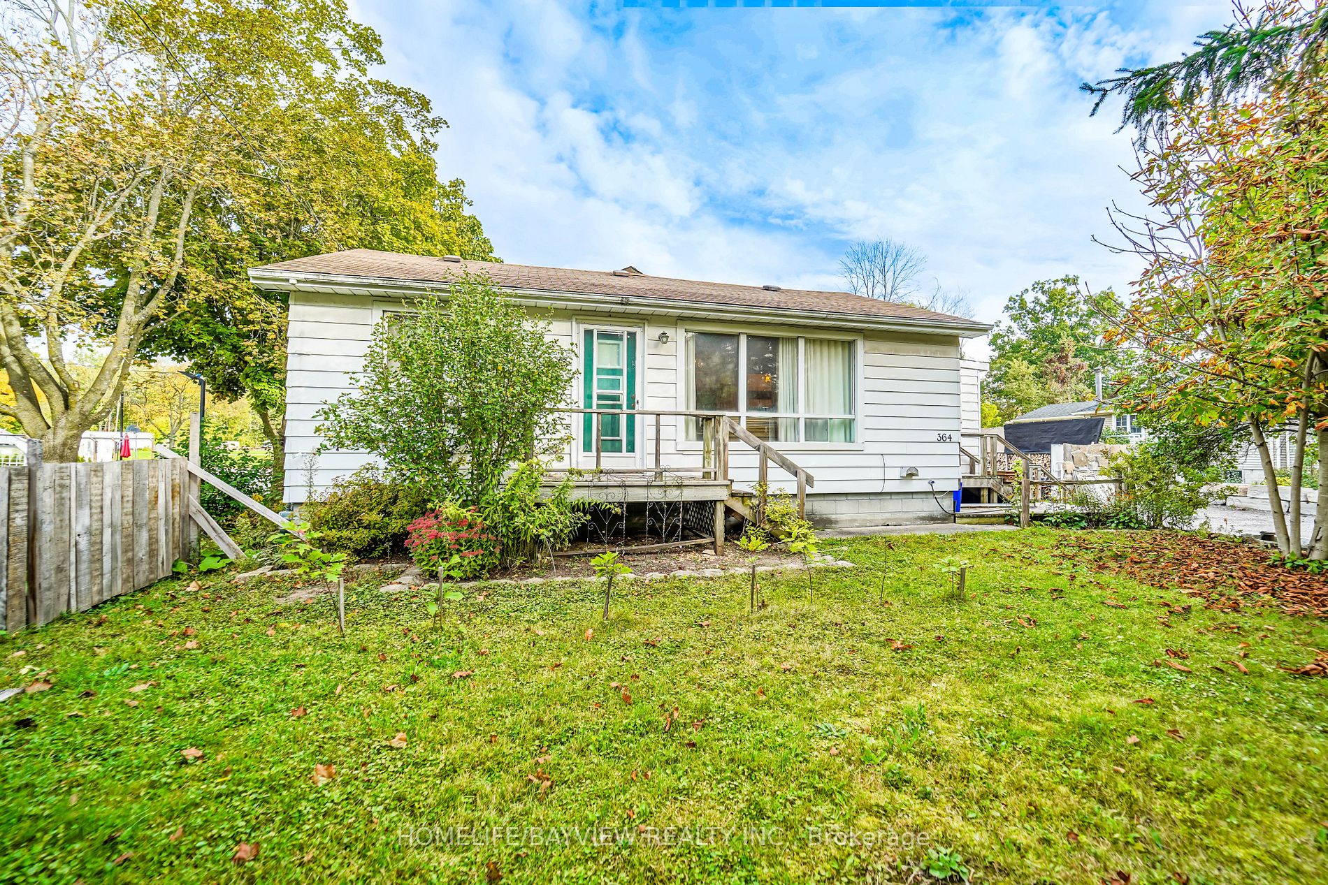 364 Queensville Sdrd W