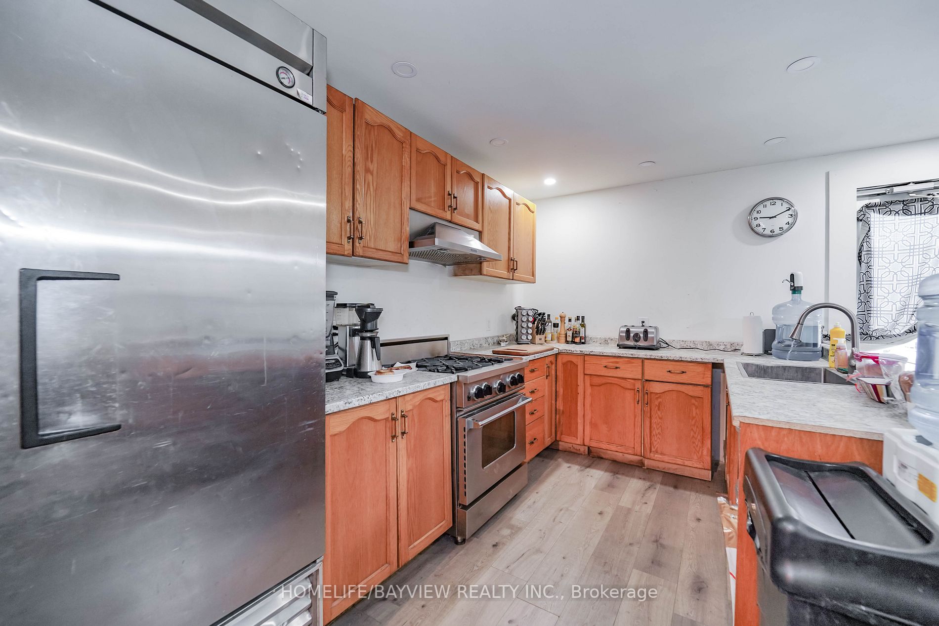 364 Queensville Sdrd W
