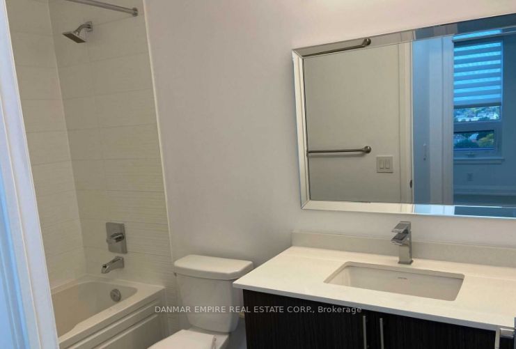 7900 Bathurst St, #814