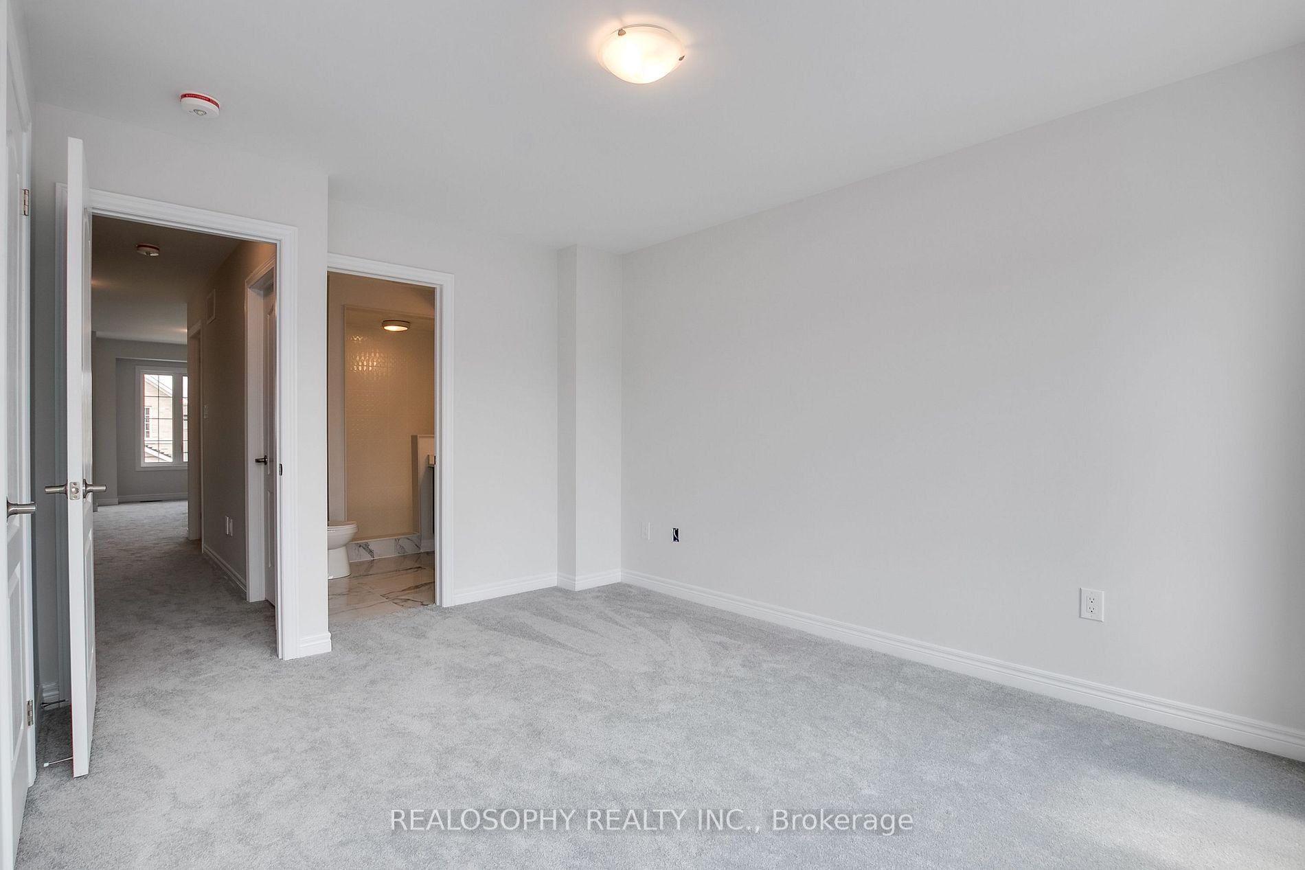 561 Whites Hill Ave