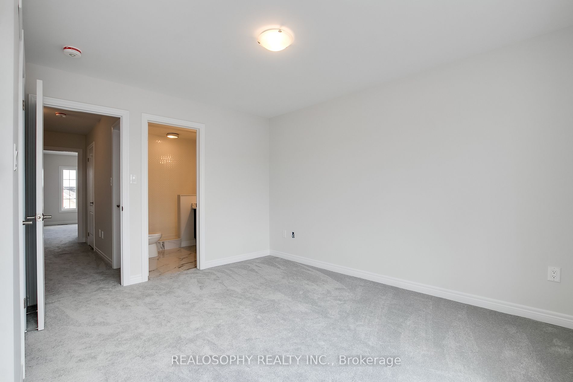 561 Whites Hill Ave