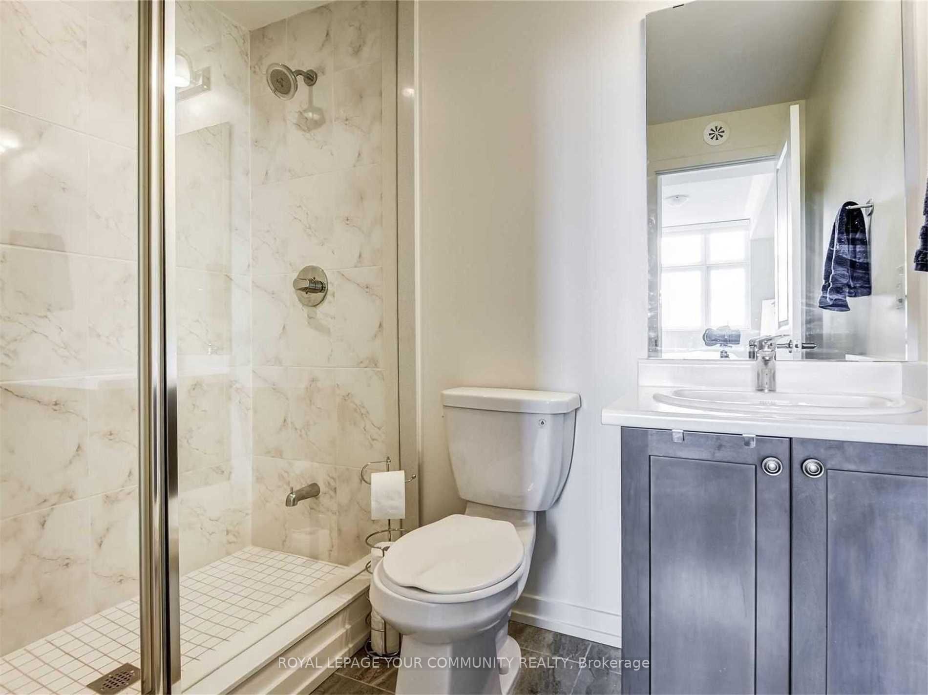 2 Linsmore Place, #208