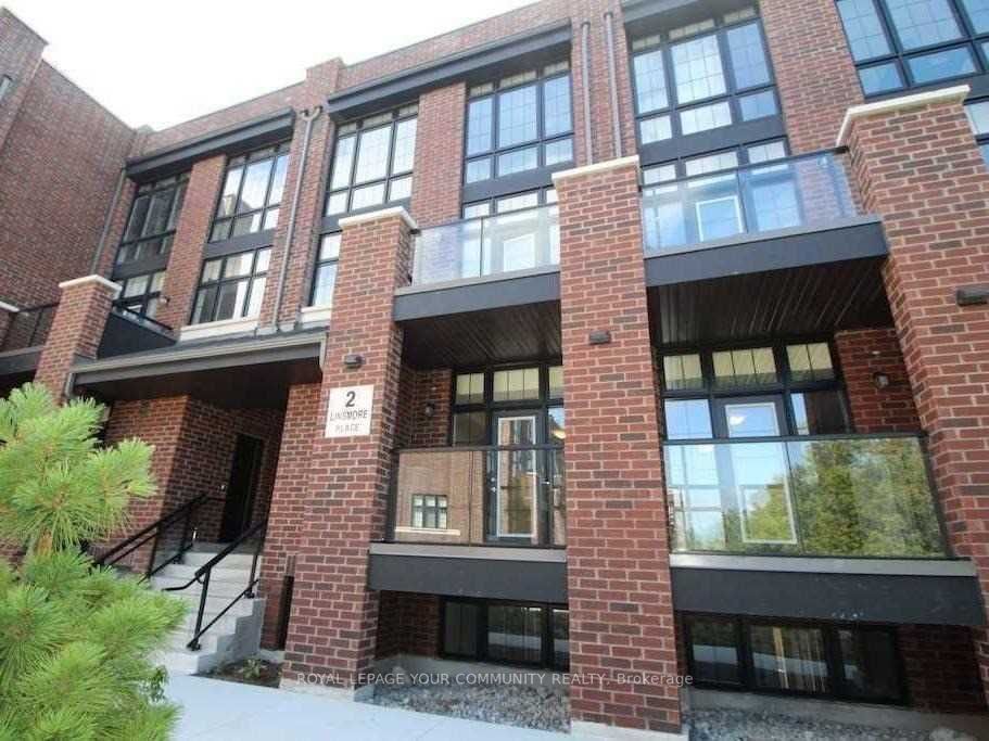 2 Linsmore Place, #208