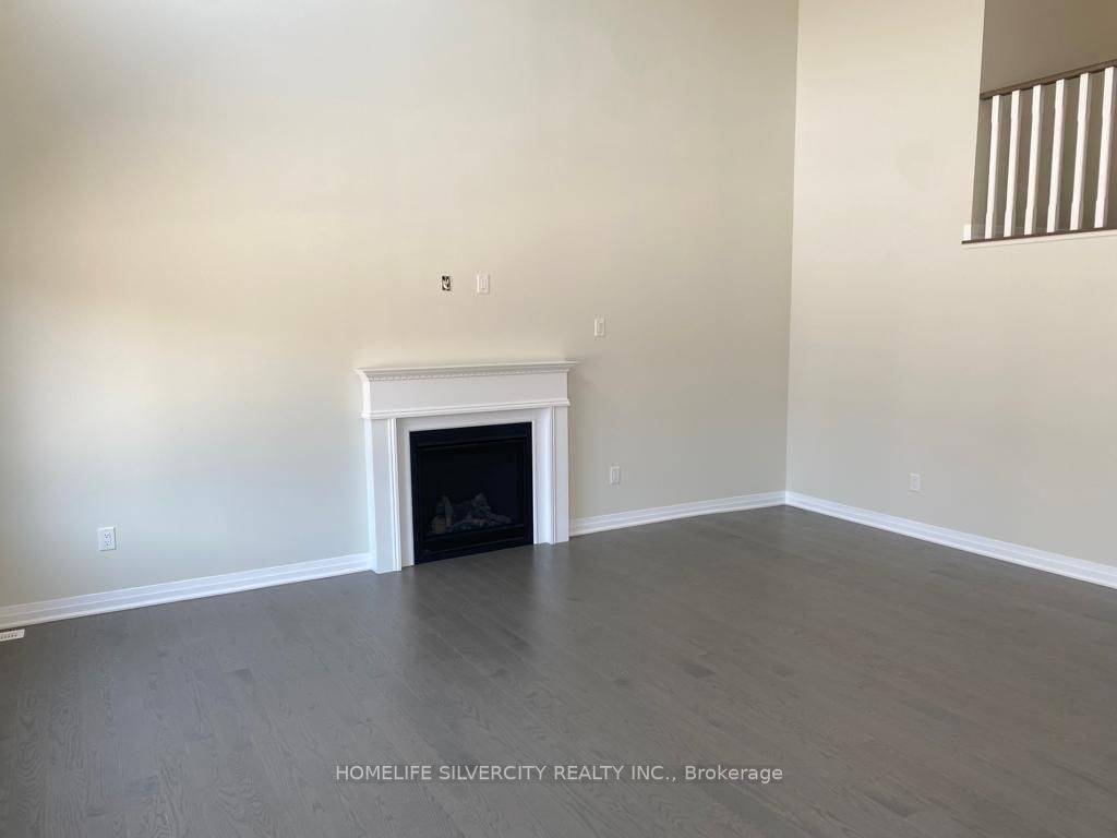 L4-1640 Webster Blvd