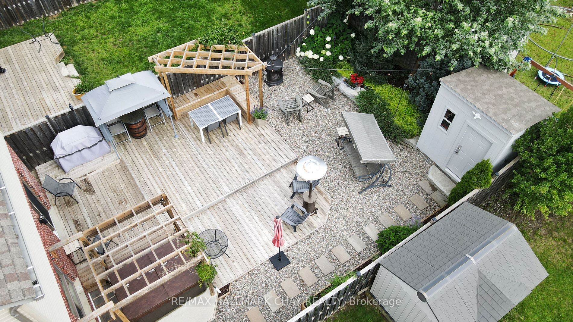 126 Banting Cres