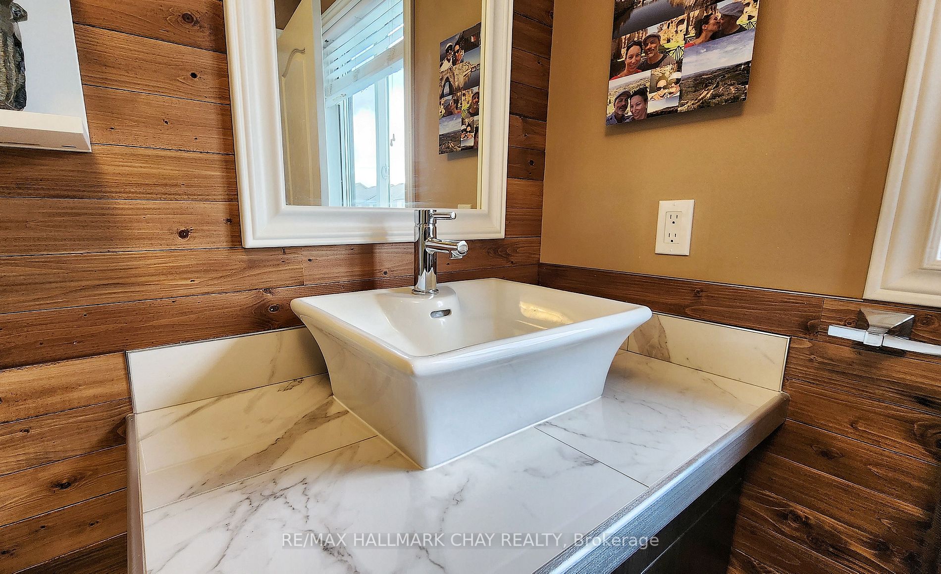126 Banting Cres