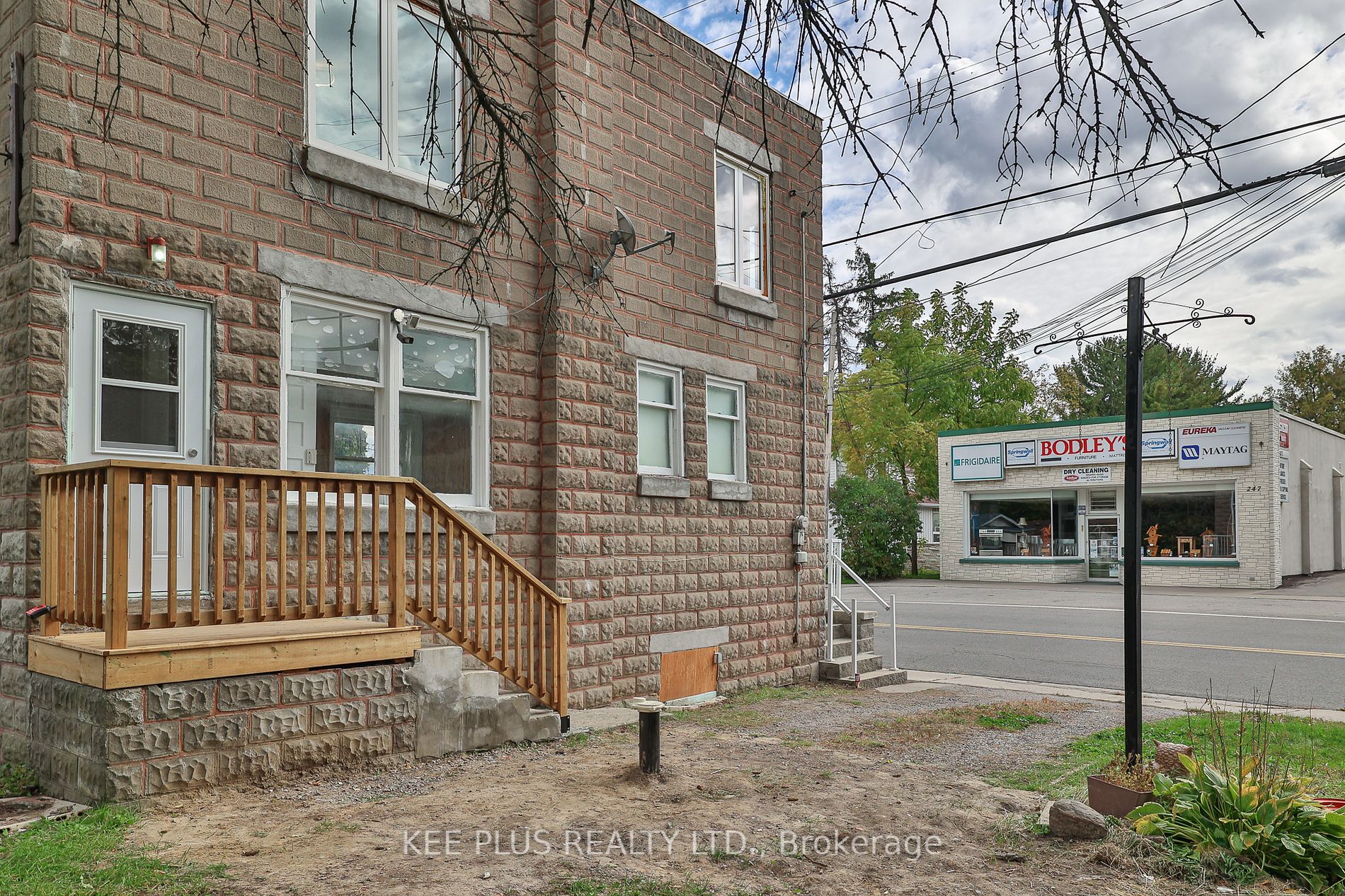 246 Pefferlaw Rd