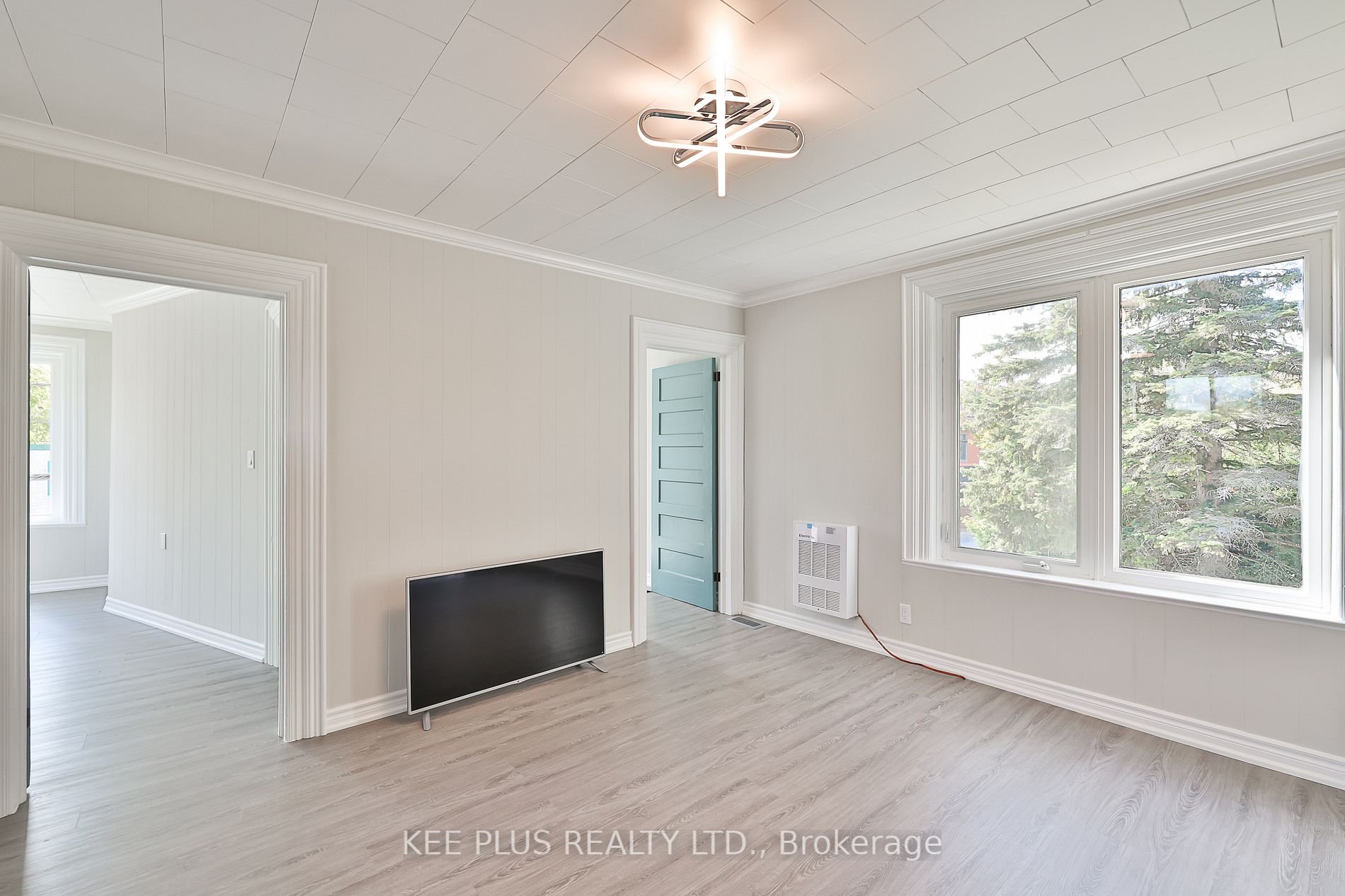 246 Pefferlaw Rd