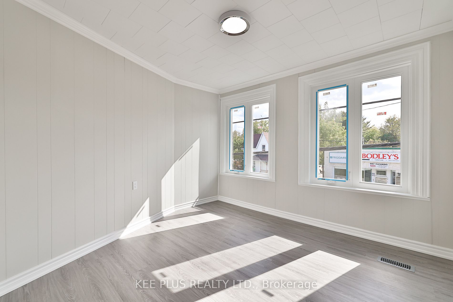 246 Pefferlaw Rd