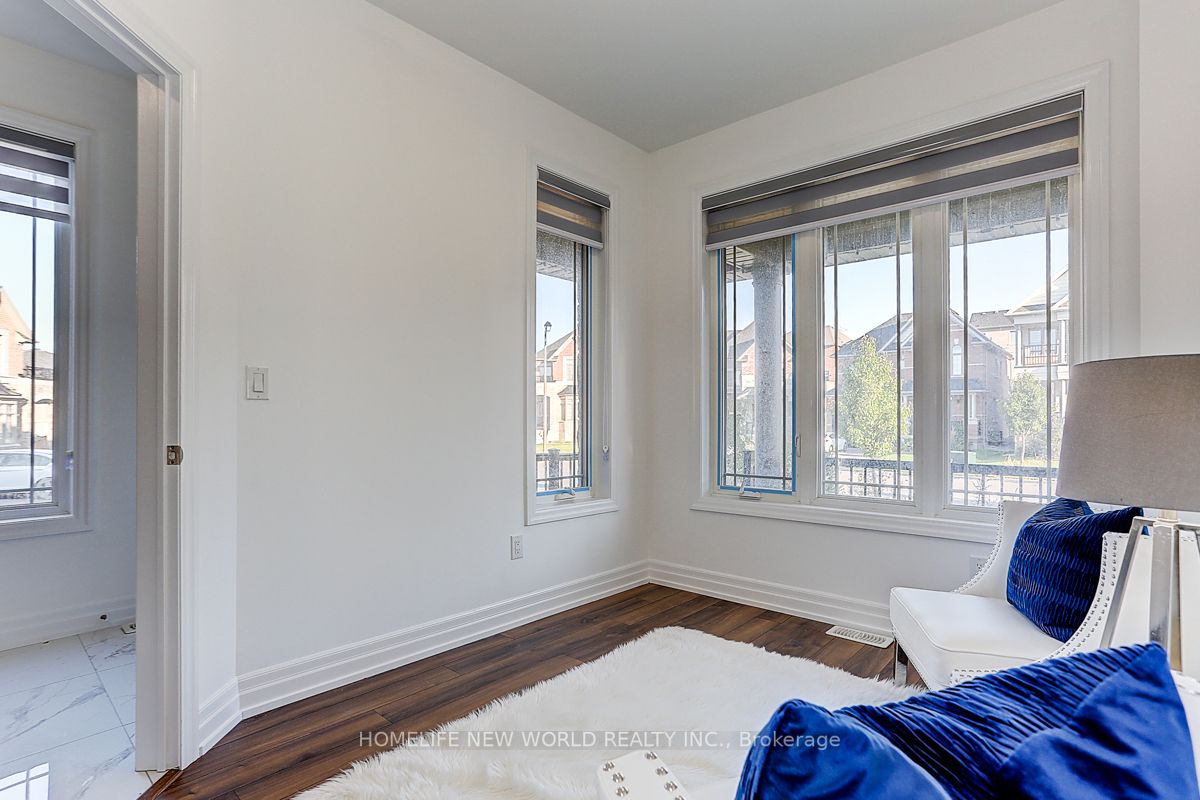 6 Acacia Crt