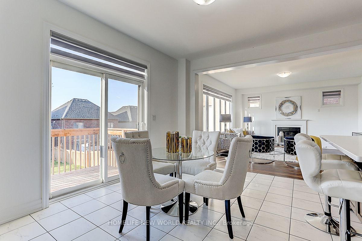 6 Acacia Crt