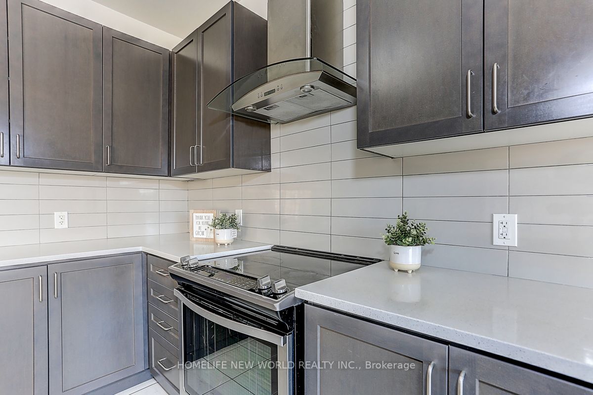 6 Acacia Crt