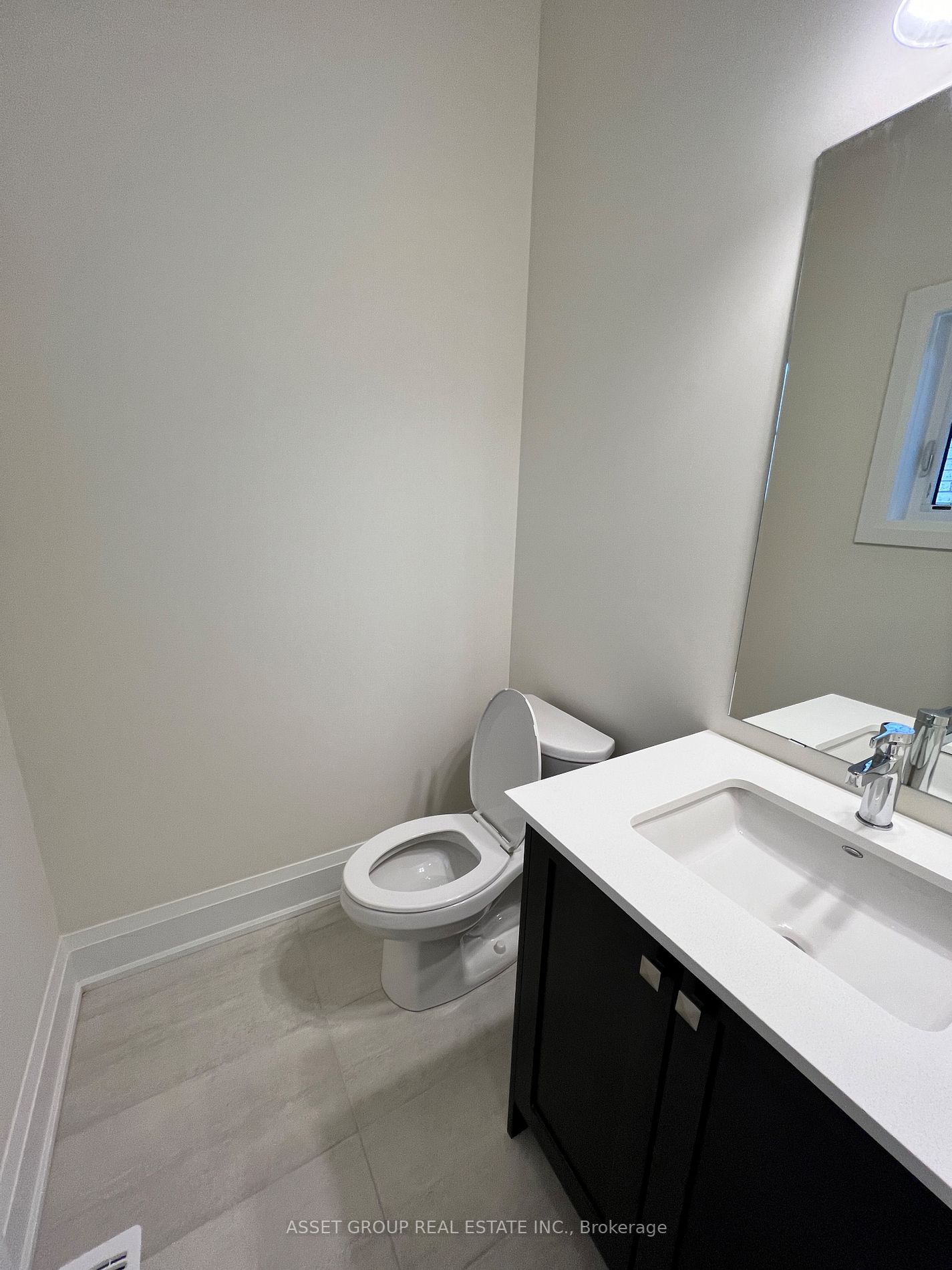594 Kleinburg Smt Way S