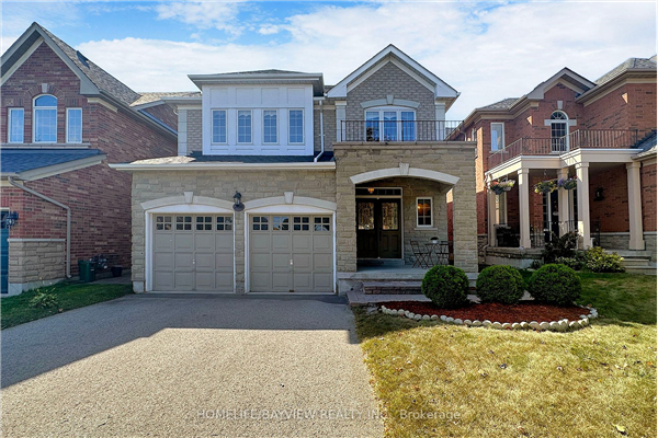 230 Sawmill Valley Dr, Newmarket