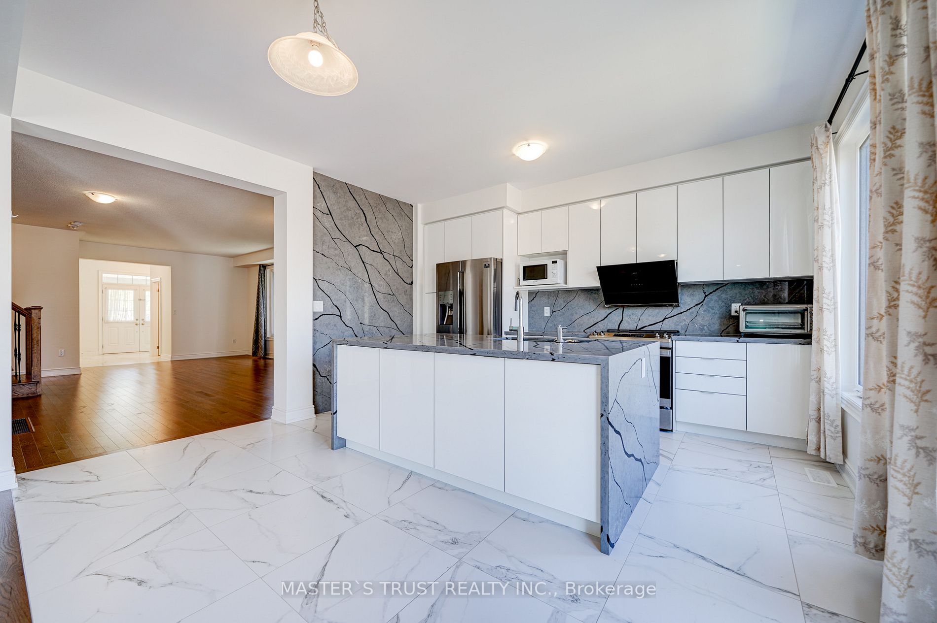 21 Beebalm Lane