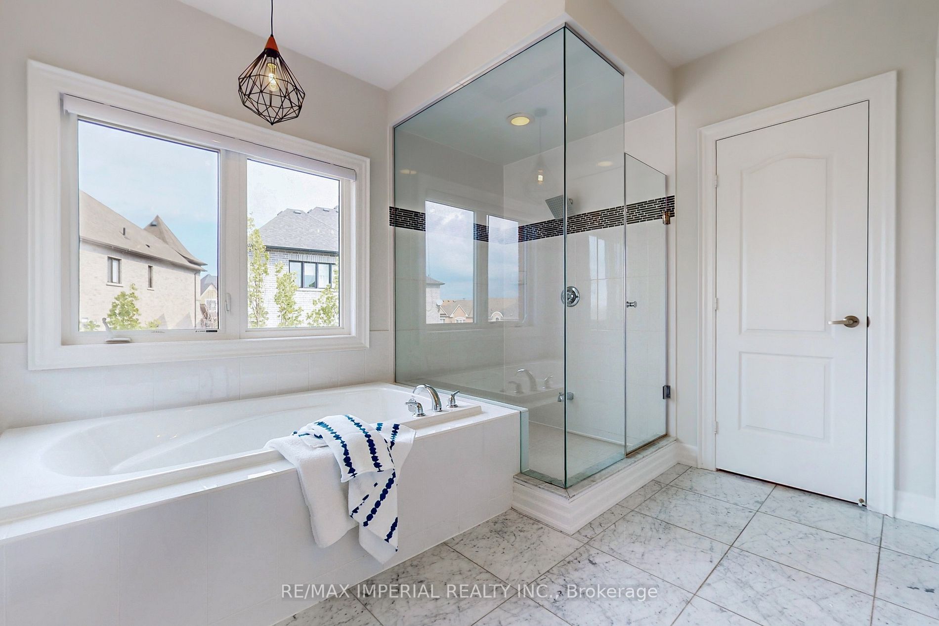 611 Pleasant Ridge Ave
