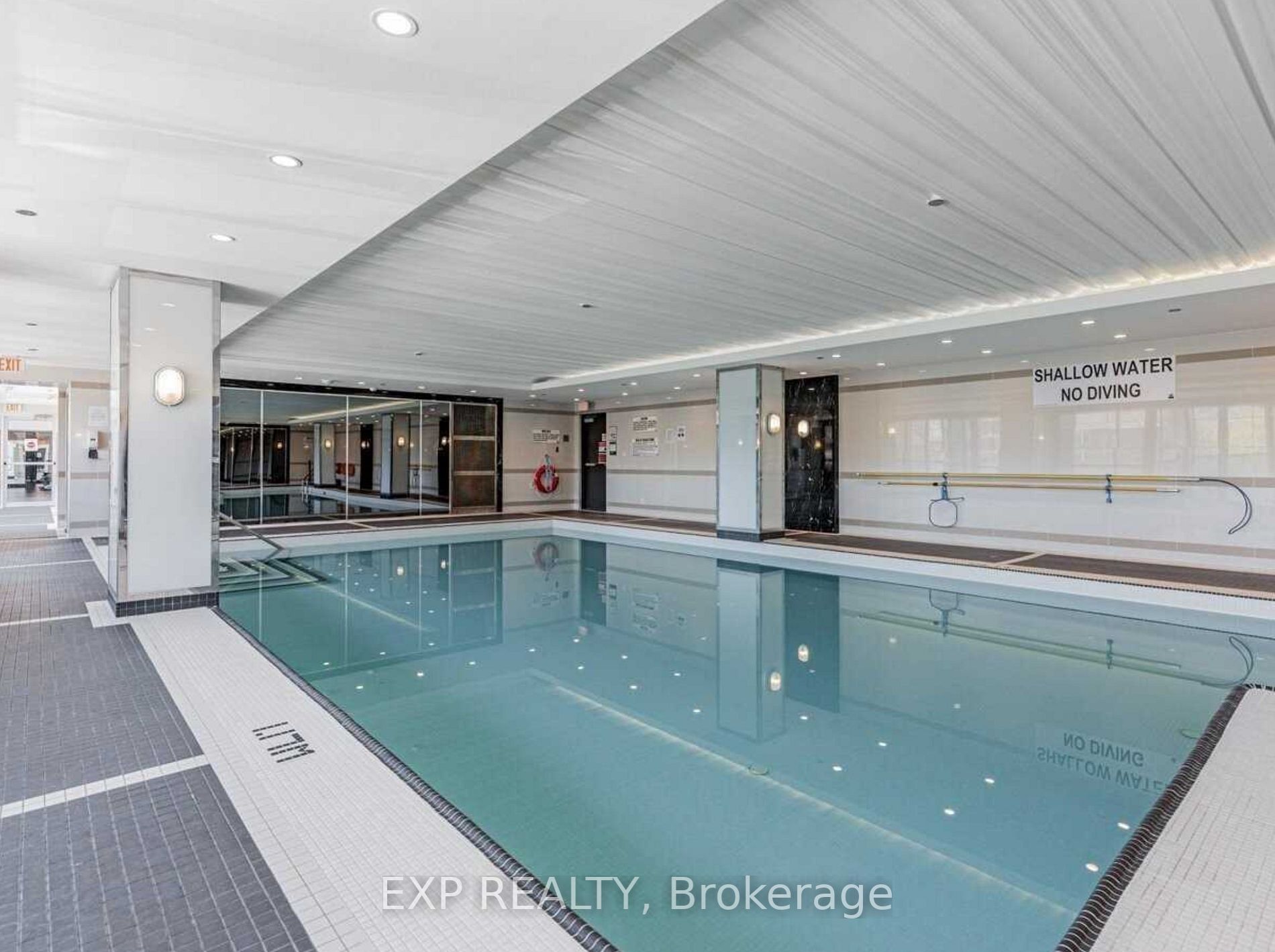 9471 Yonge Street, #213