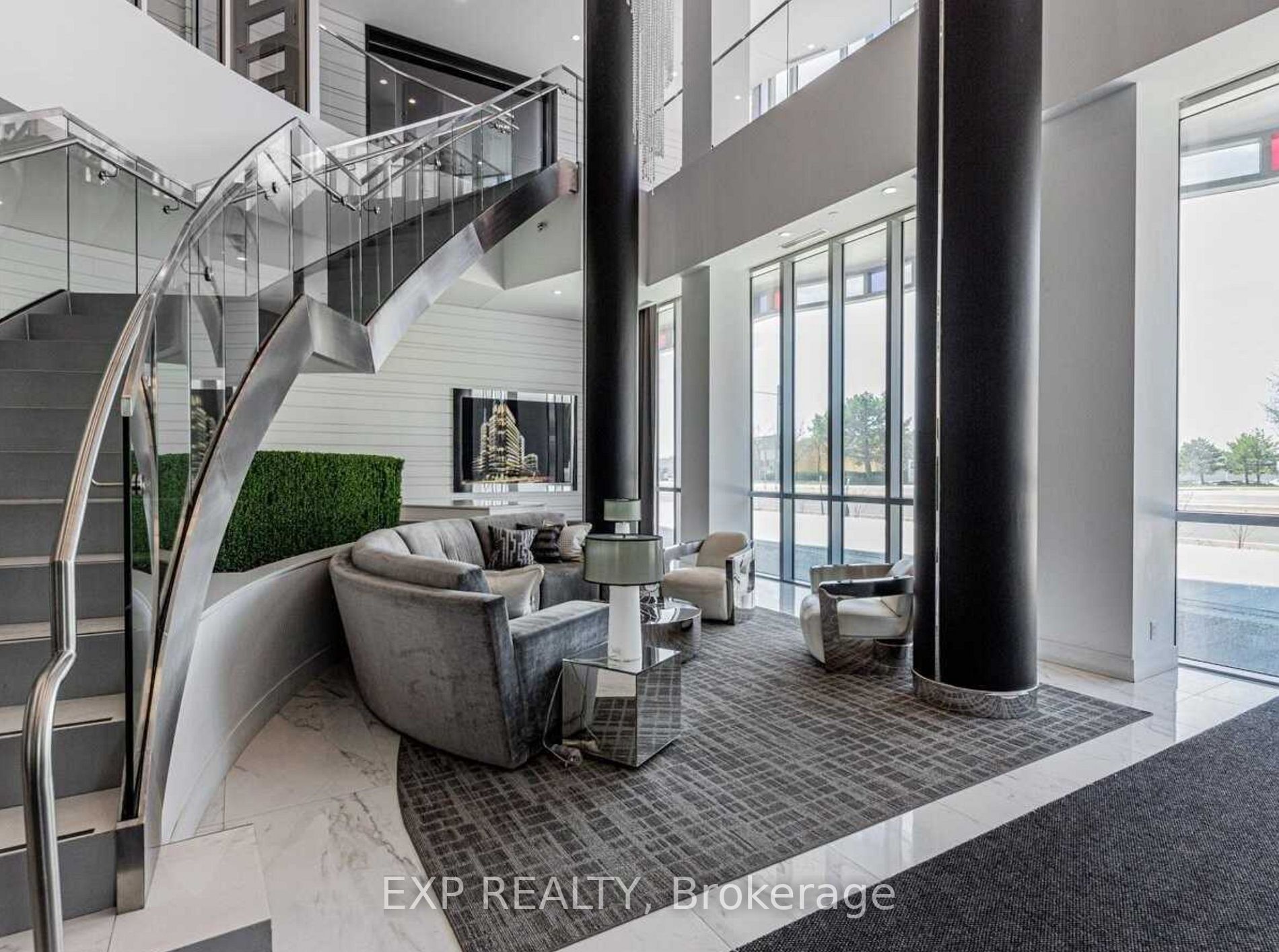 9471 Yonge Street, #213