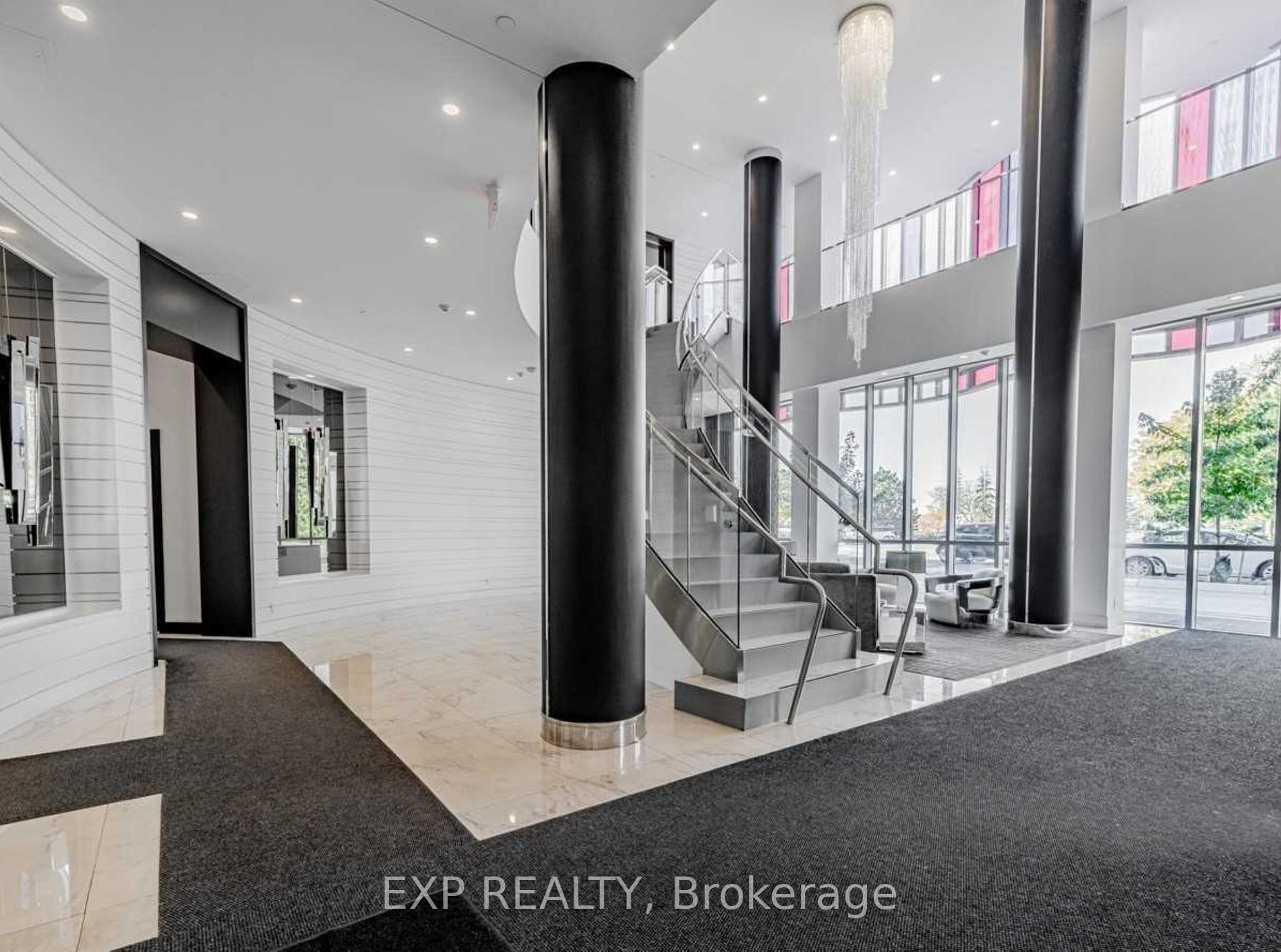 9471 Yonge Street, #213
