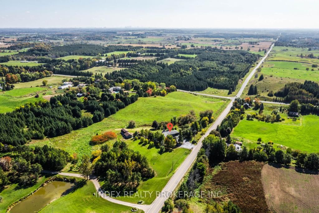 15295 11th Concession