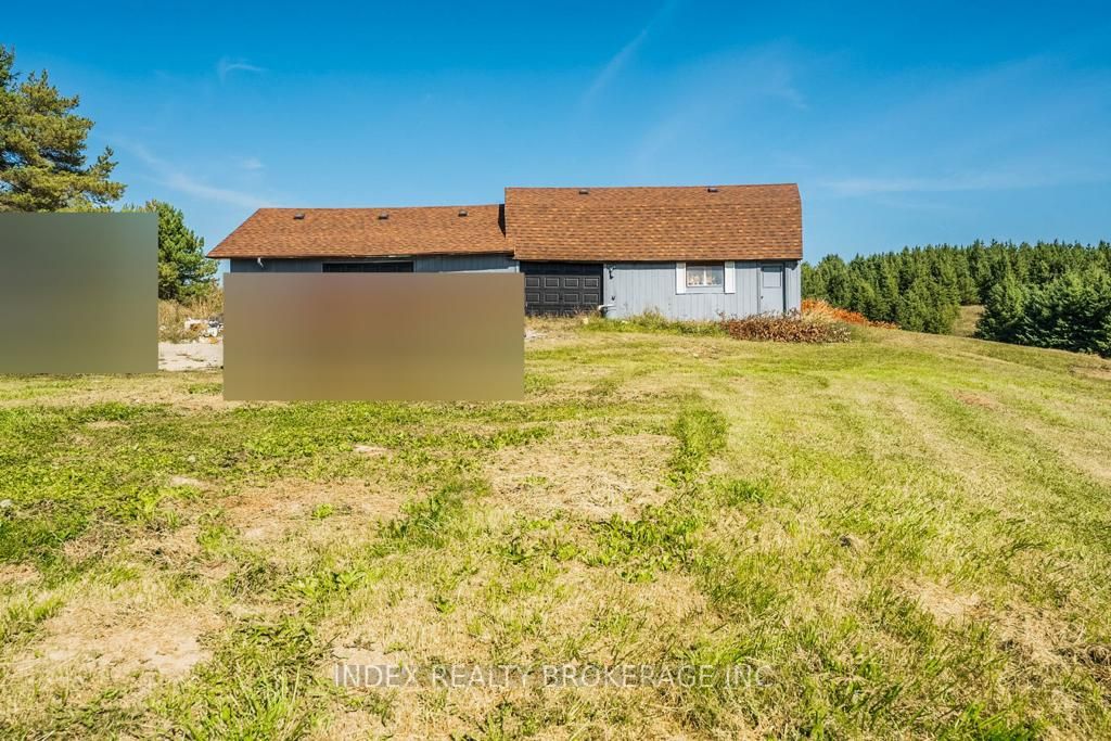 15295 11th Concession