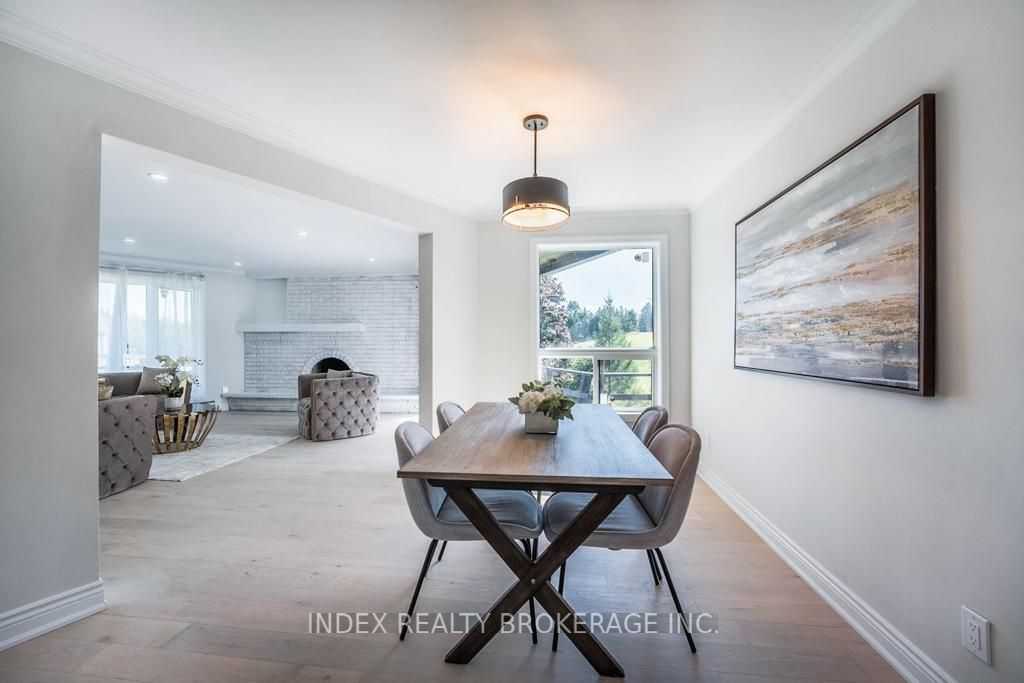 15295 11th Concession