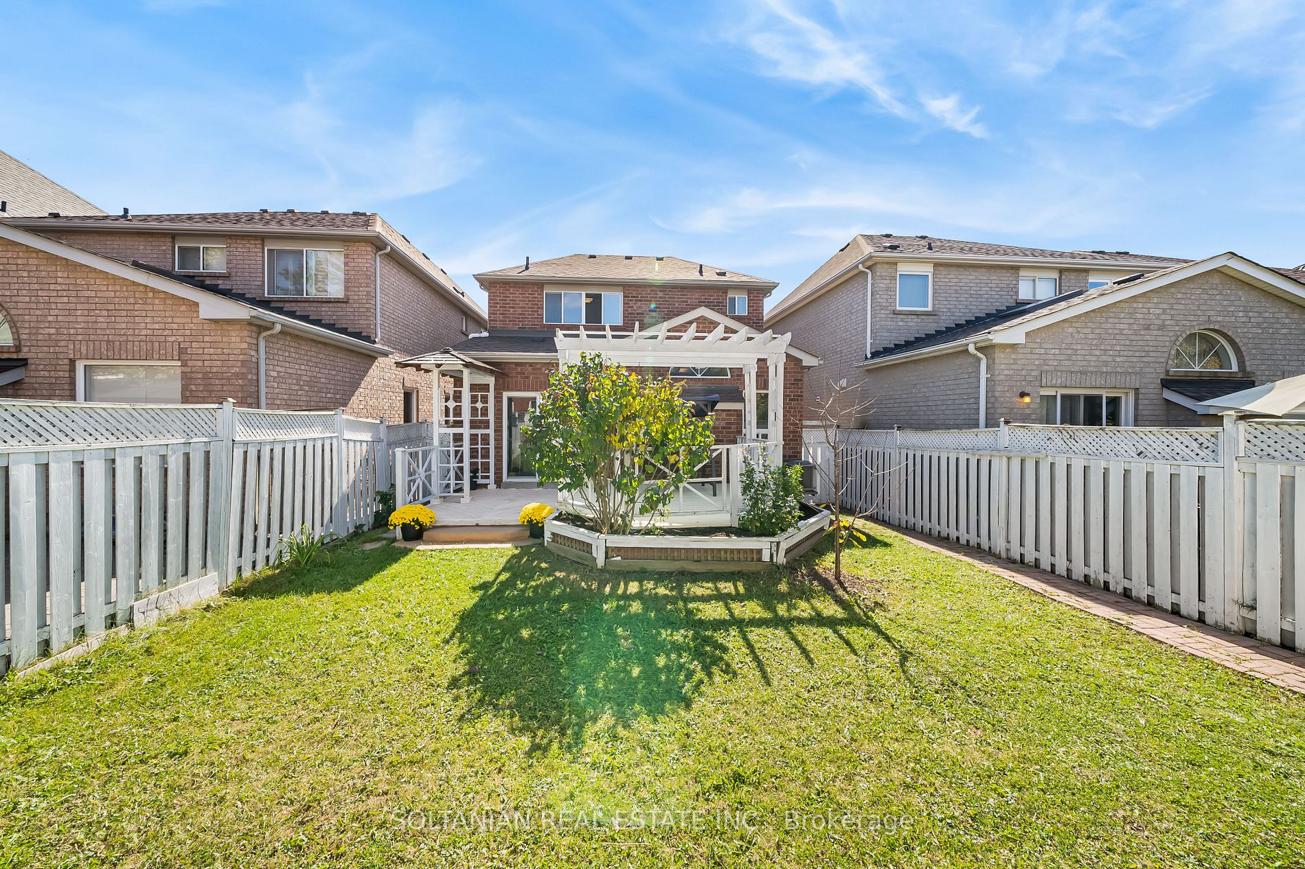 40 Tuscana Blvd