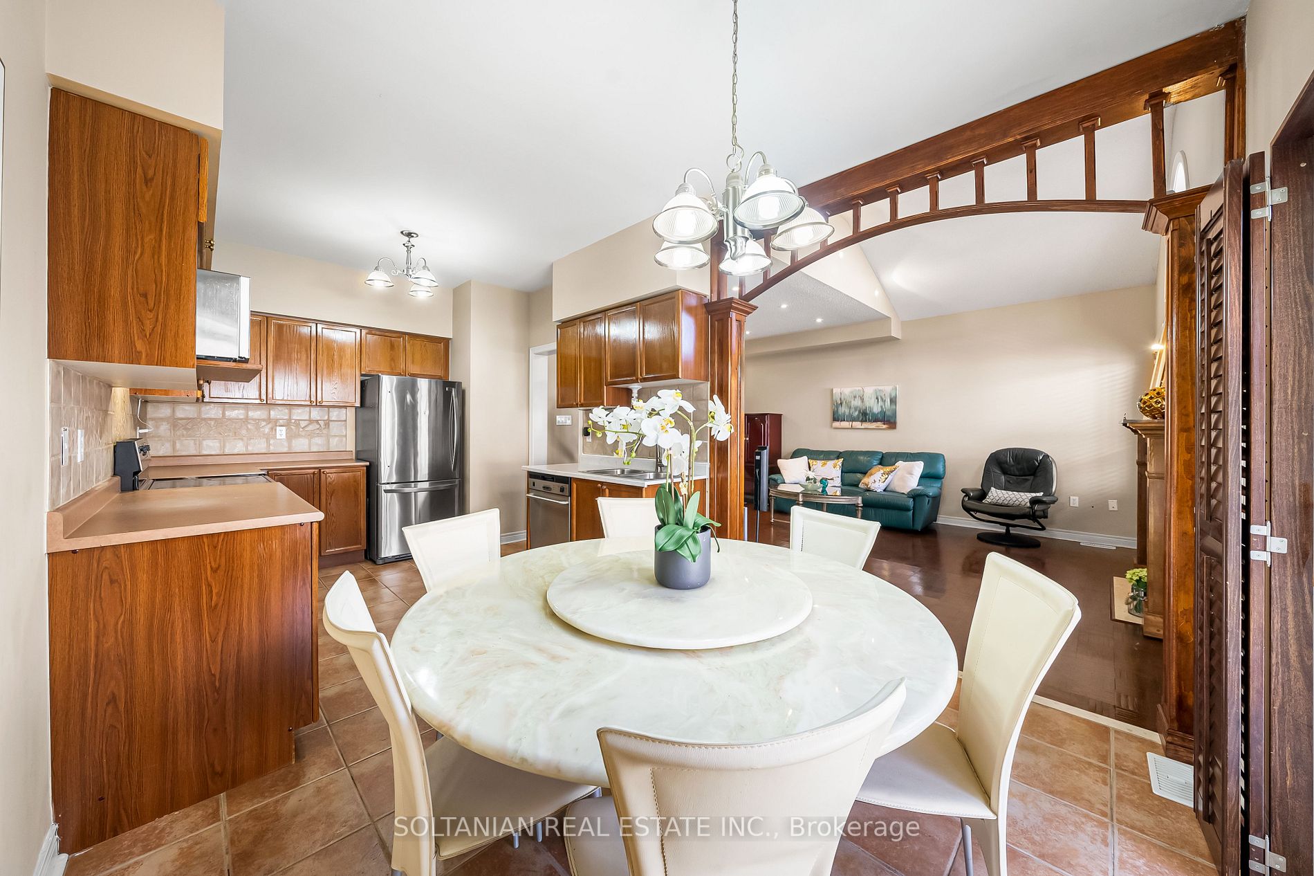 40 Tuscana Blvd