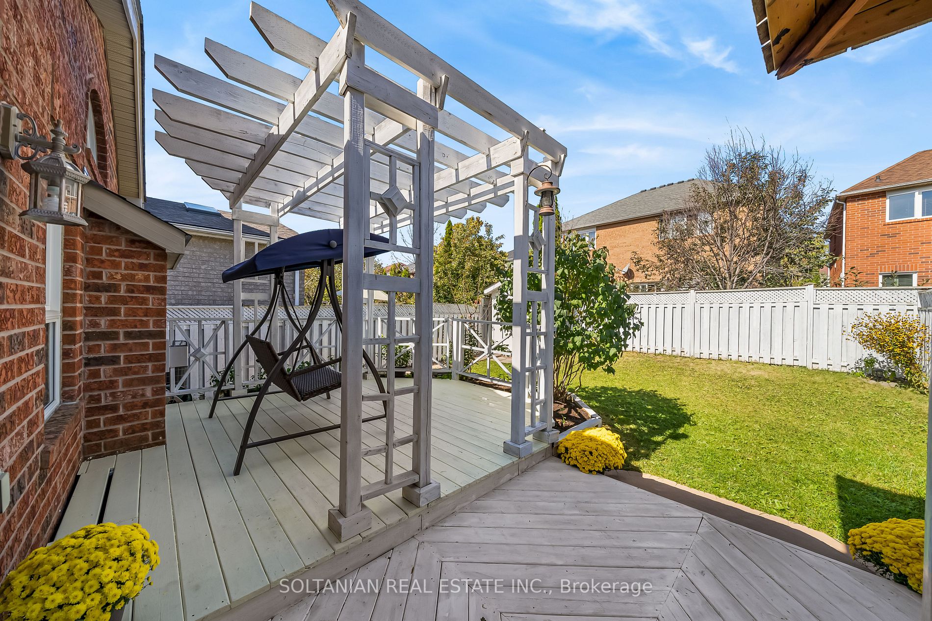 40 Tuscana Blvd