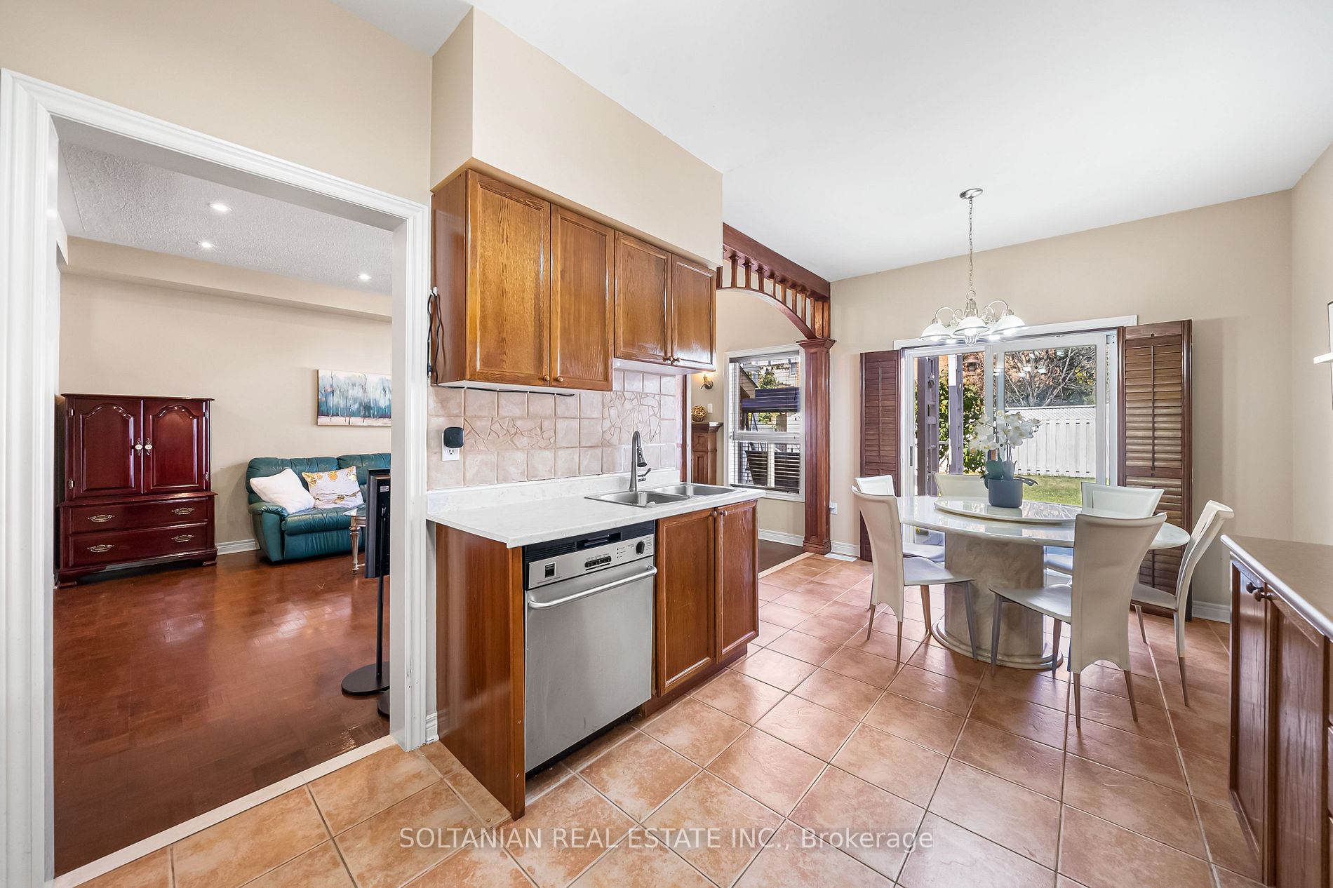 40 Tuscana Blvd