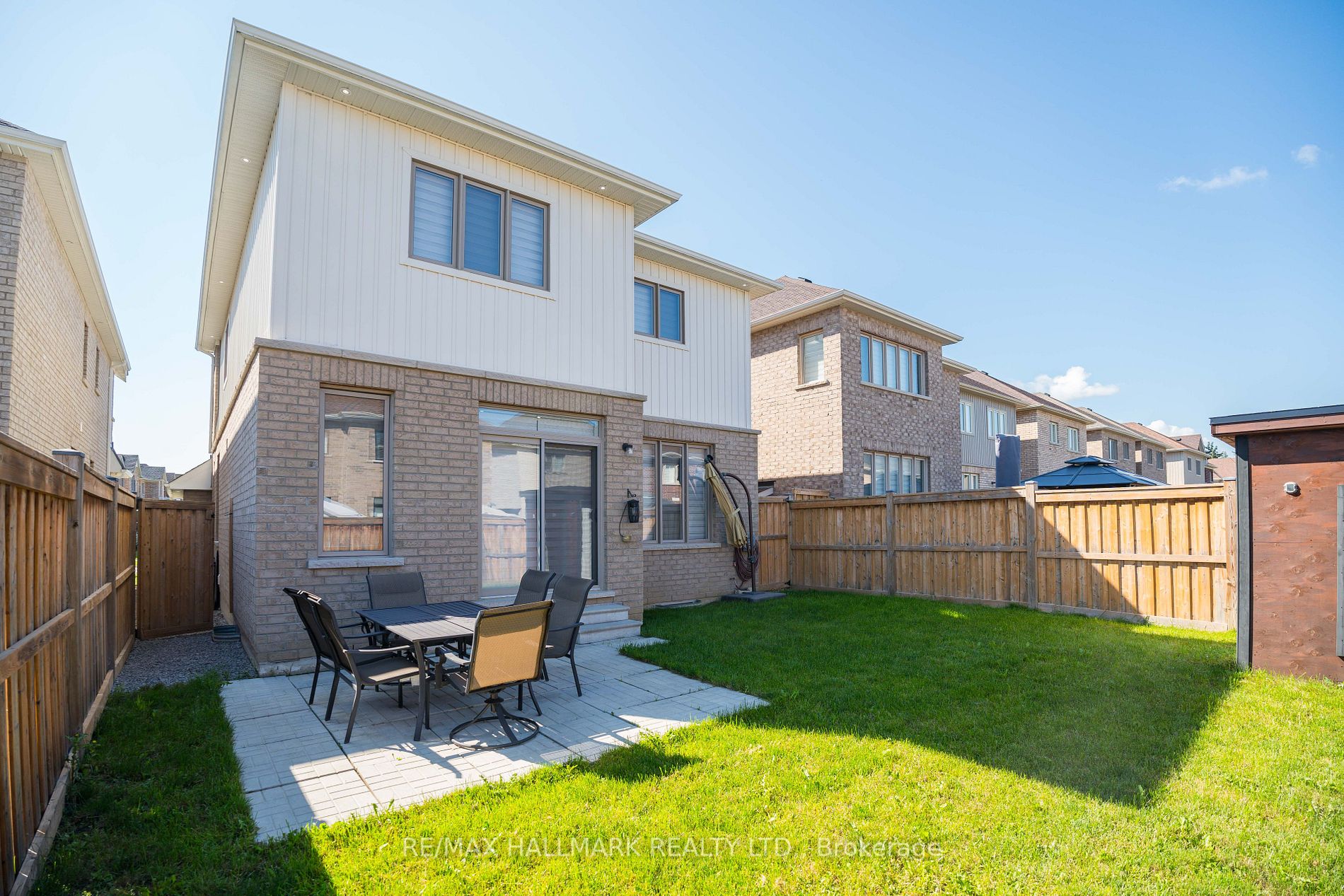 133 Sharpe Cres