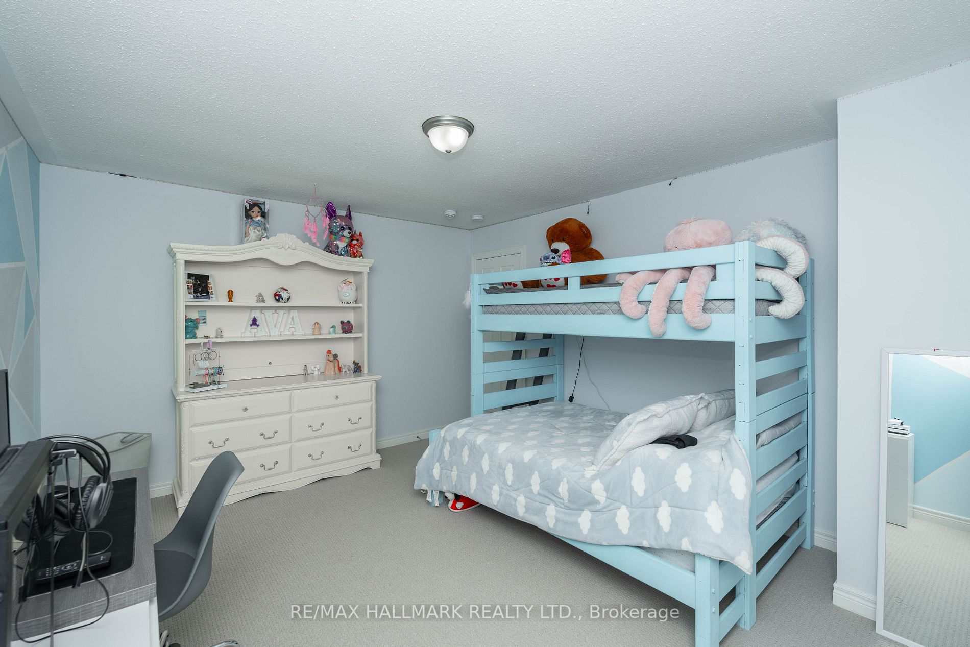 133 Sharpe Cres