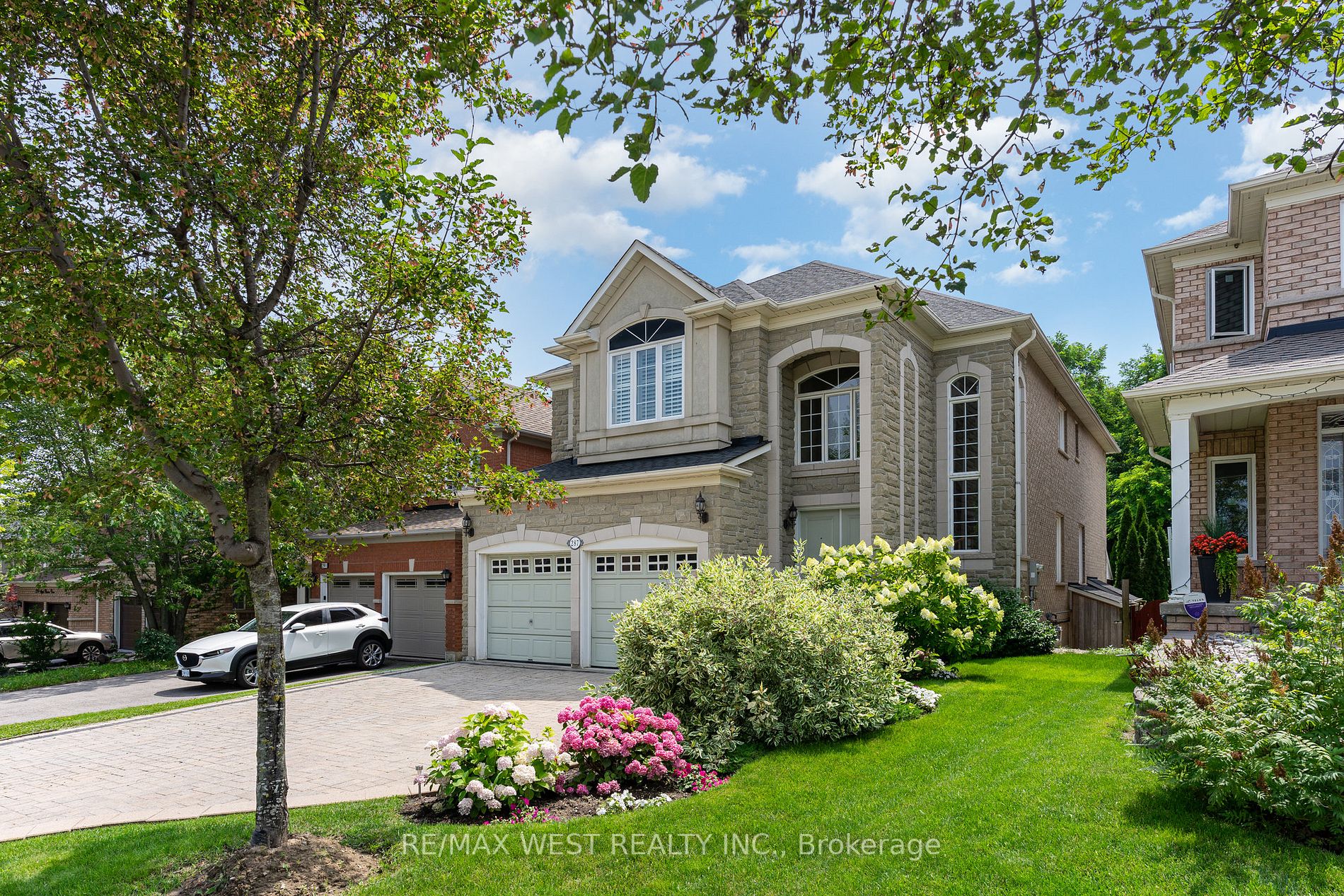 287 Apple Blossom Dr