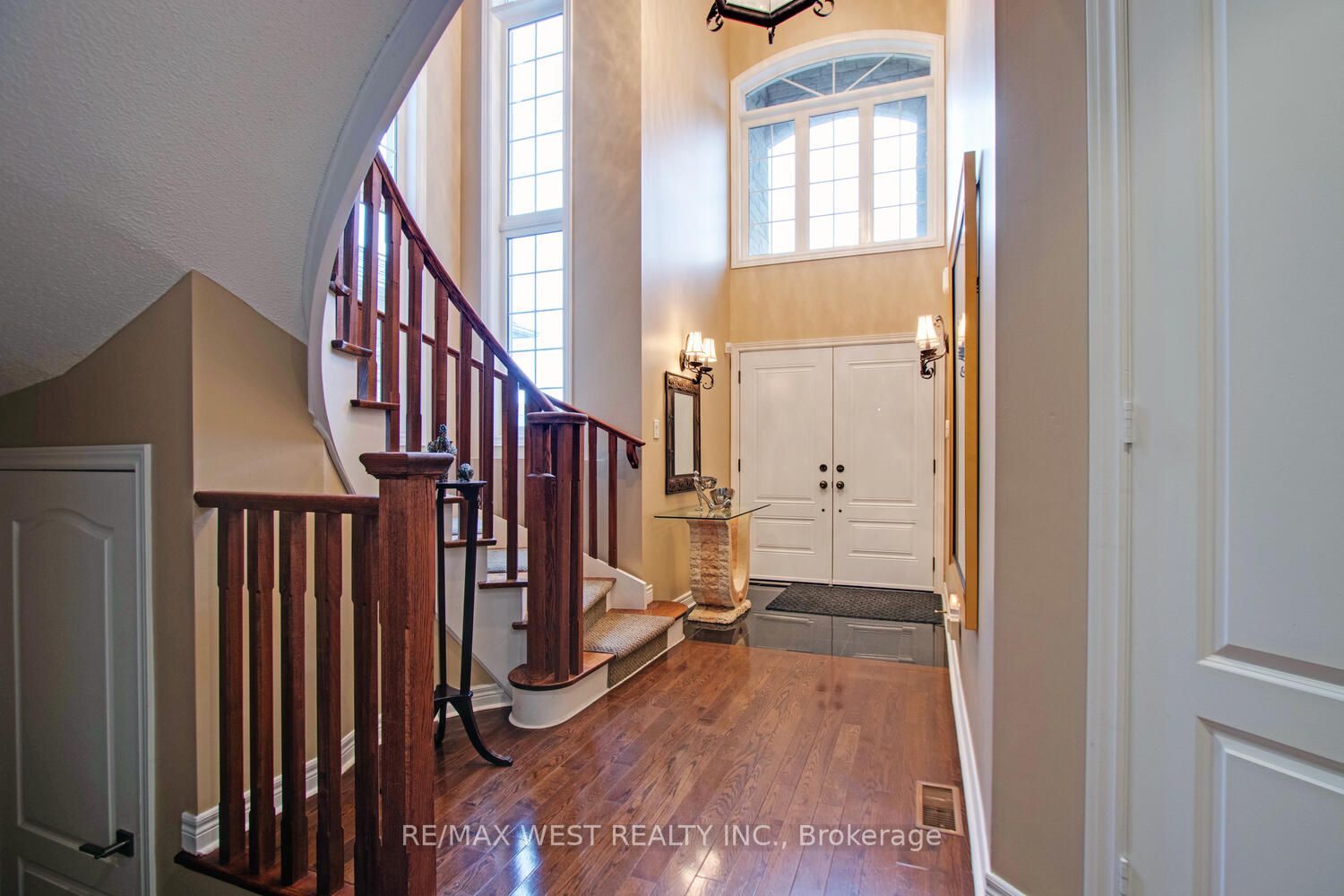 287 Apple Blossom Dr