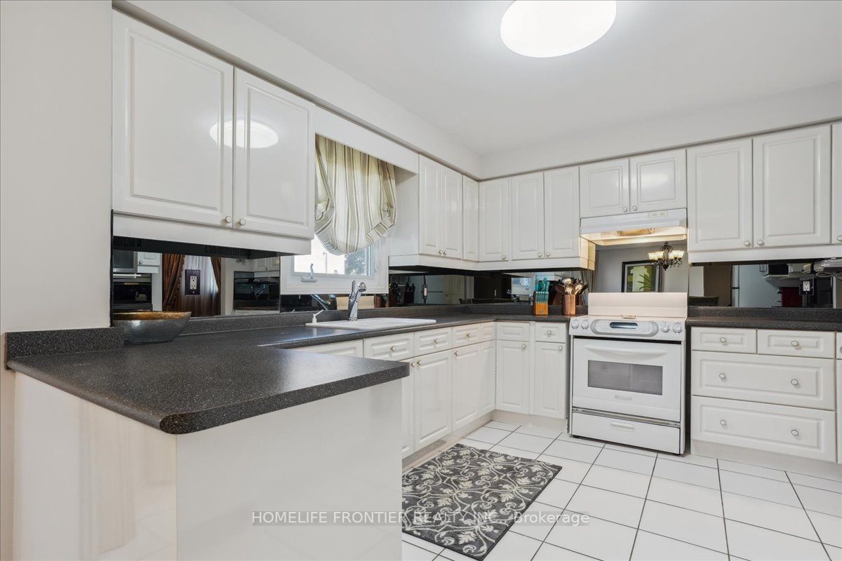 3 Pickett Crescent