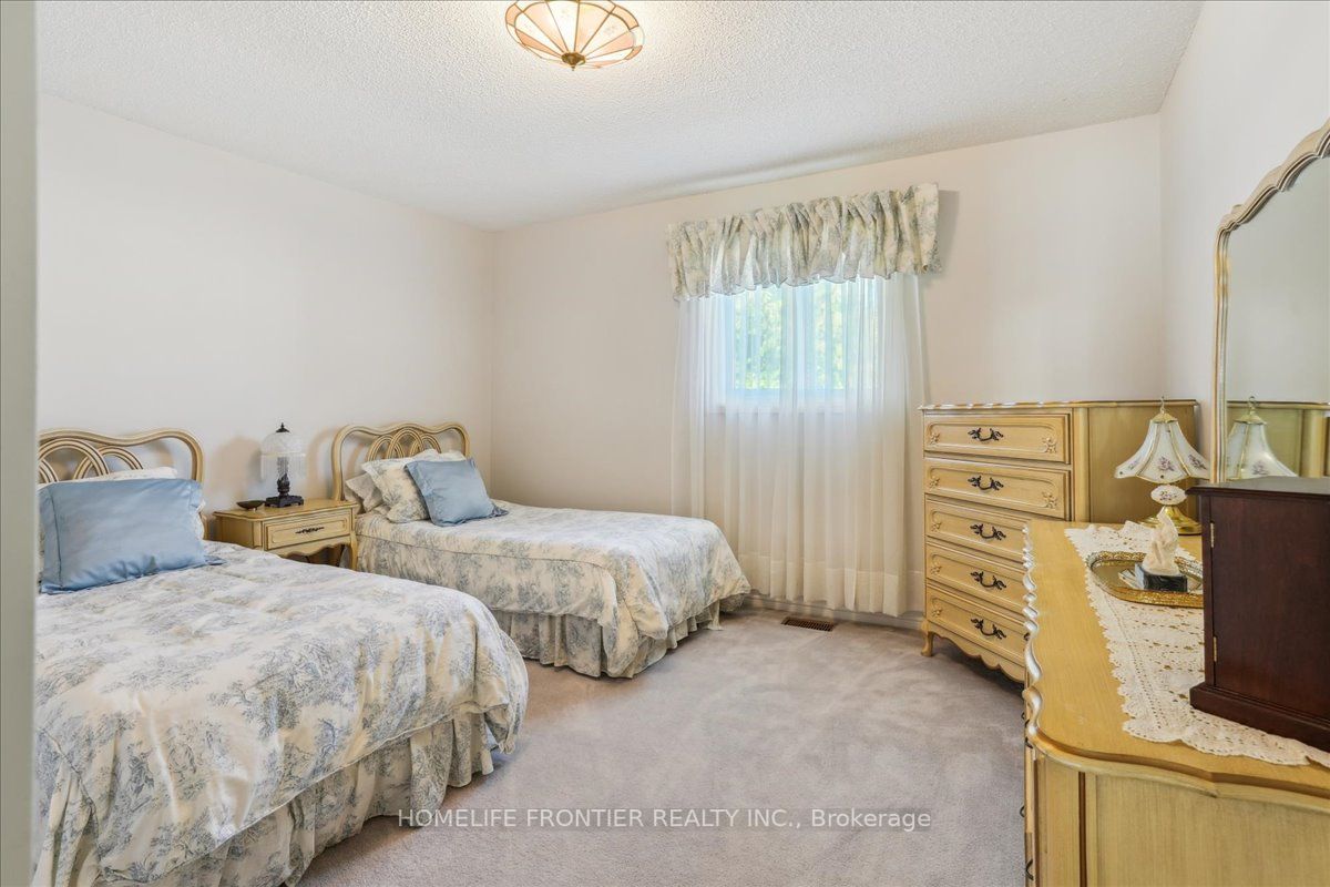3 Pickett Crescent