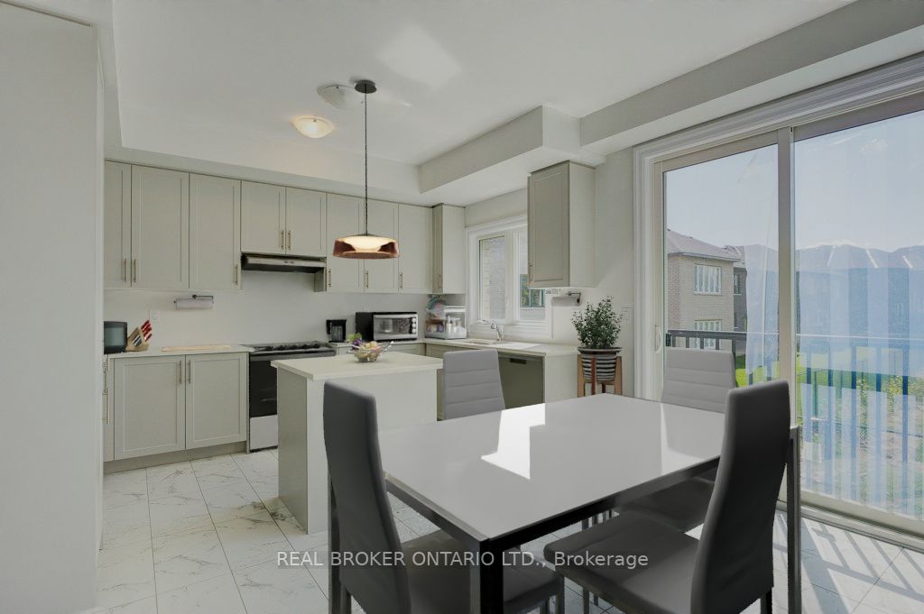 1546 Stovell Cres N