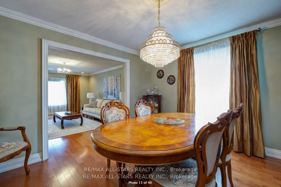 6 Lincoln Pl
